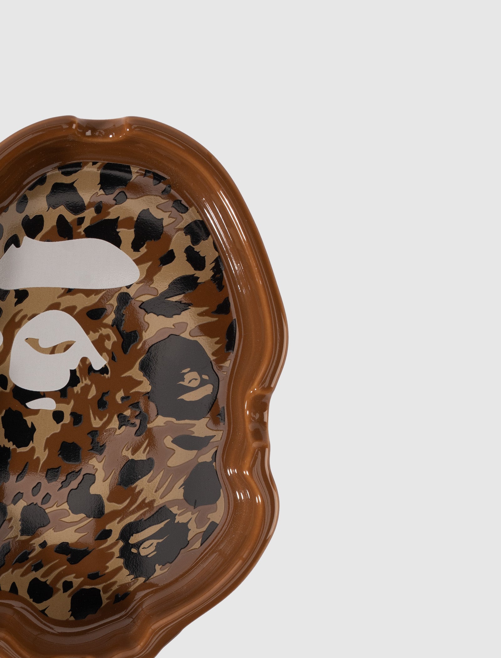 WILD LEOPARD PATTERN APE HEAD ASHTRAY