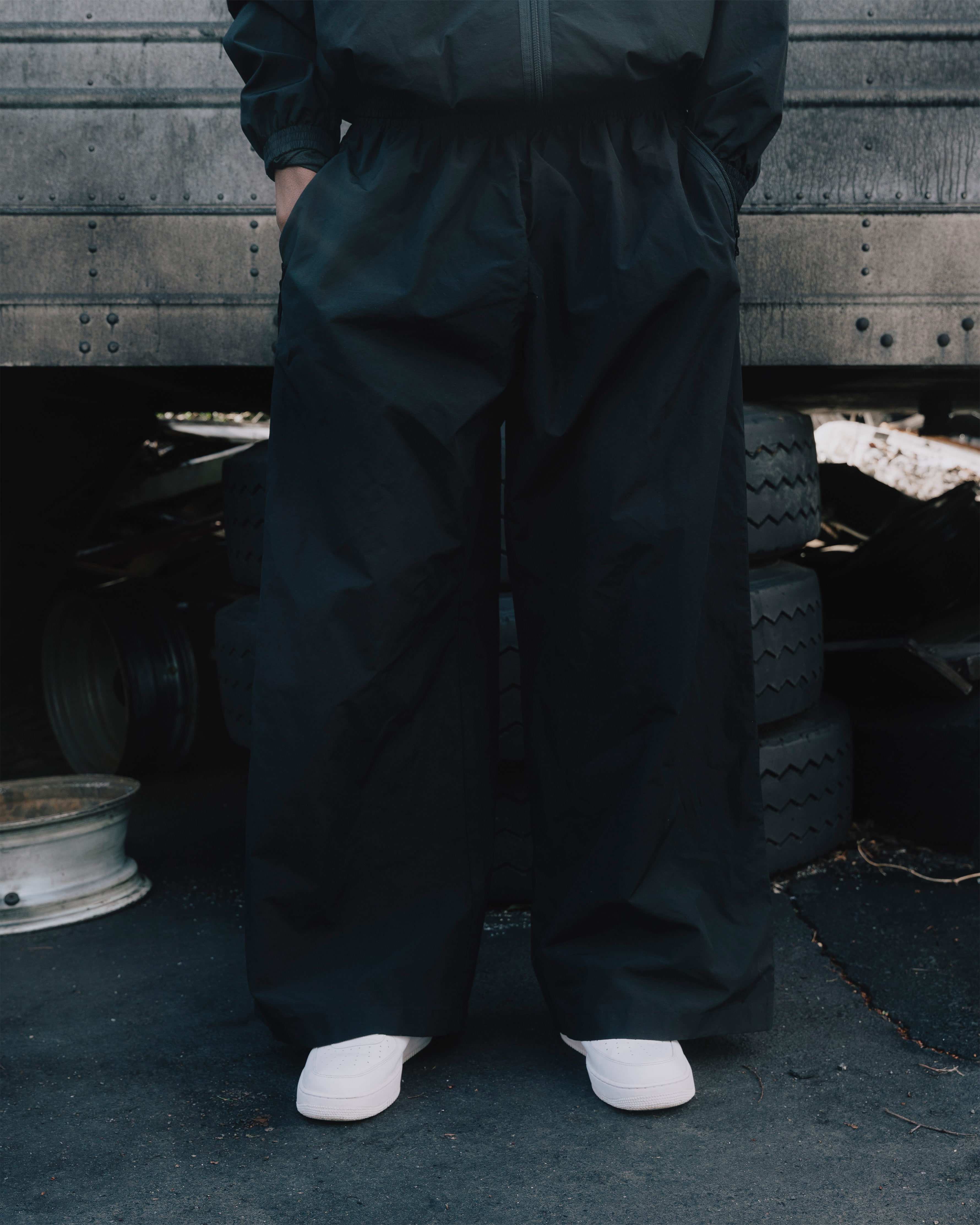 RELAXED FIT TROUSERS