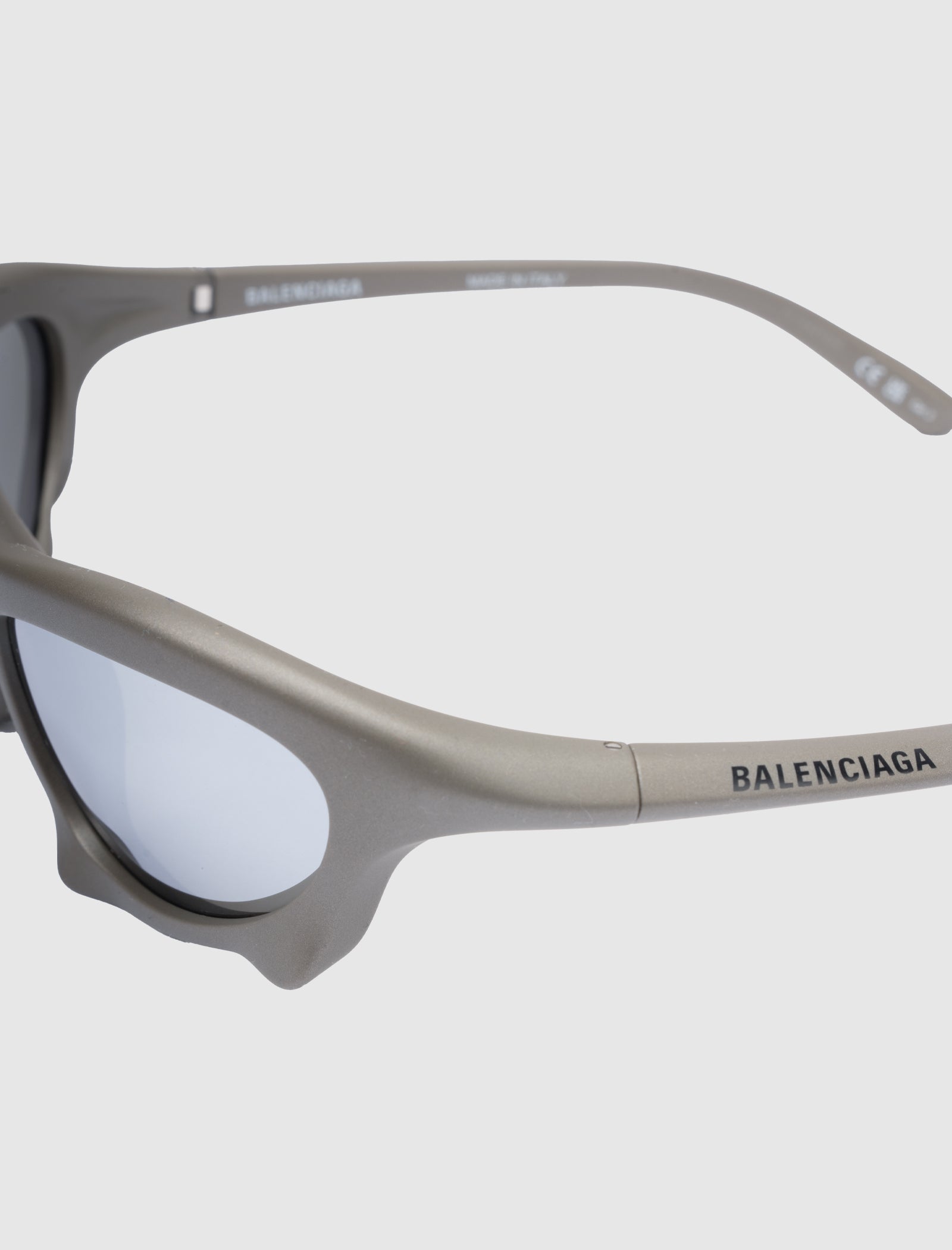 BAT RECTANGLE SUNGLASSES