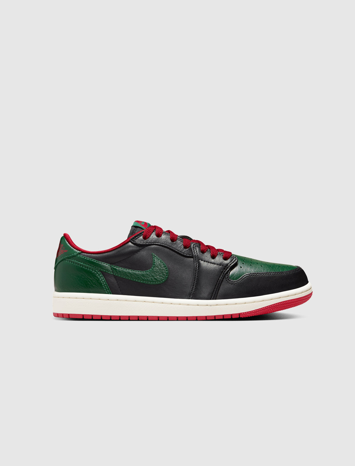 Retro Air Jordan 1 low green and black Jordan - Boy - GS Air Jordan 1 Low - White/Black/Green Glow  main image 3