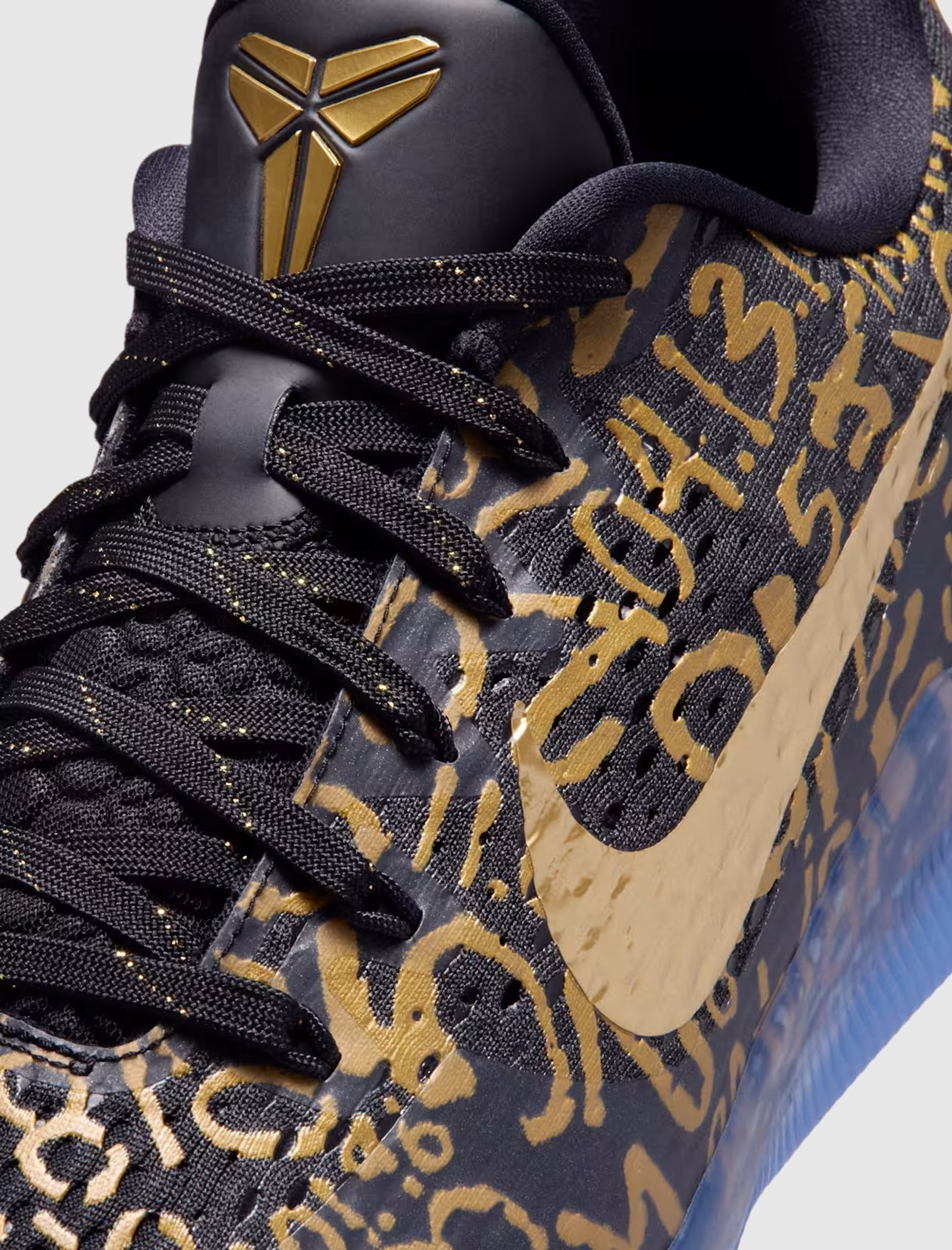 KOBE XI EM PROTRO "MAMBA DAY"