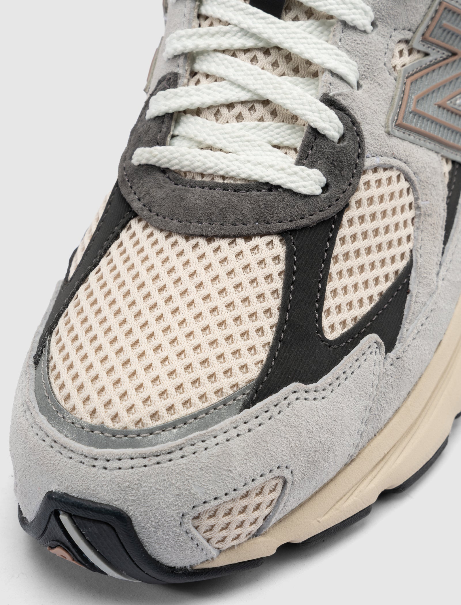 2010 "BRIGHTON GREY"