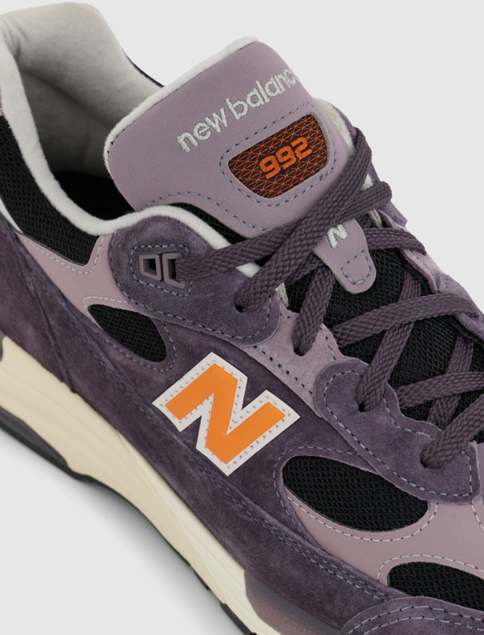 MADE IN USA 992 "DARK ICE WINE"