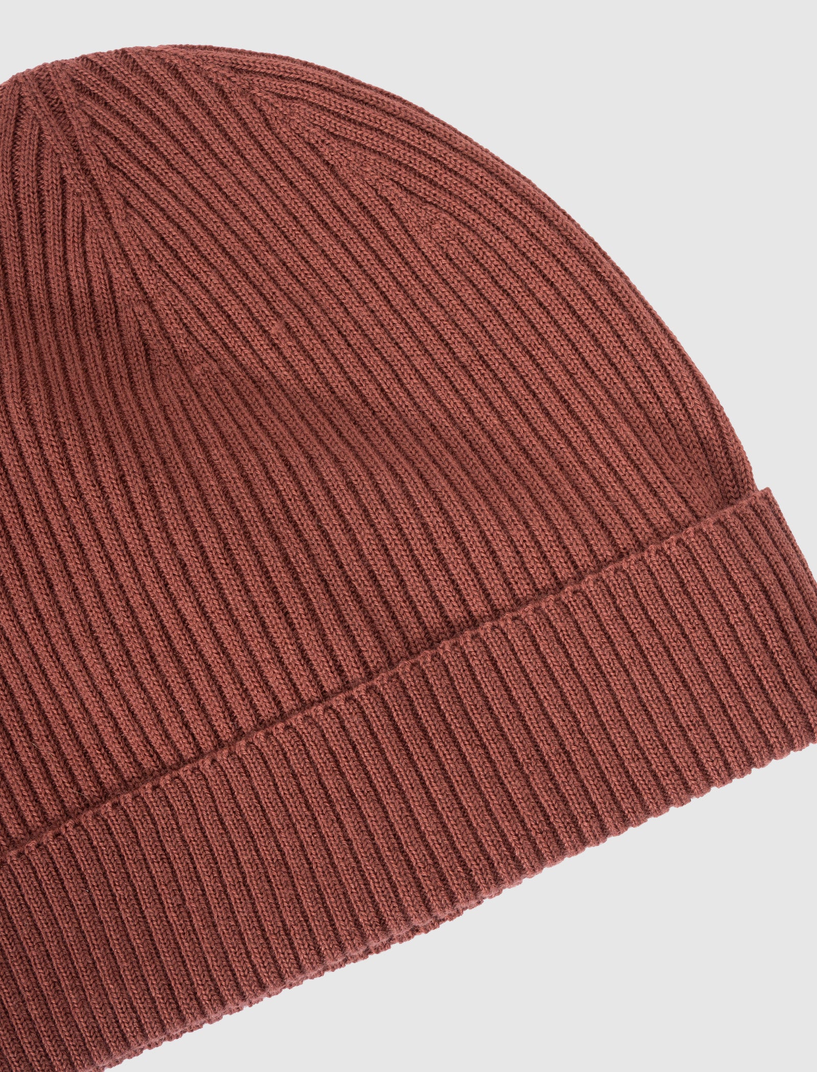 RIBBED BEANIE