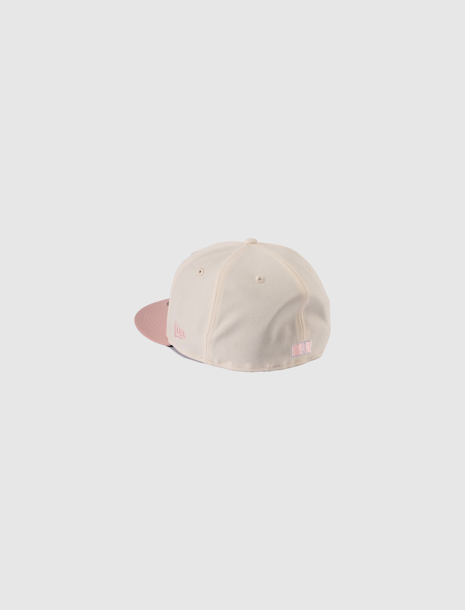NEW ERA A MA MANIÉRE CHAIN FITTED HAT PINK