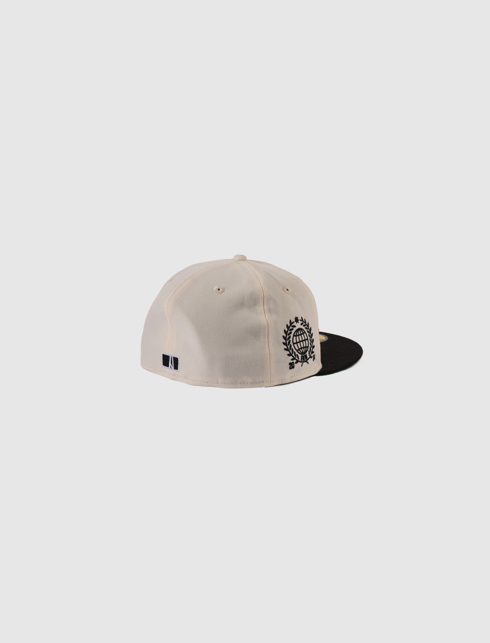 NEW ERA A MA MANIÉRE CHAIN FITTED HAT BLACK