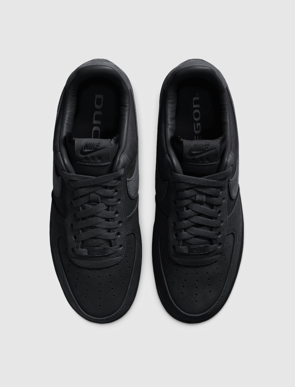NIKE AIR FORCE 1 LOW 