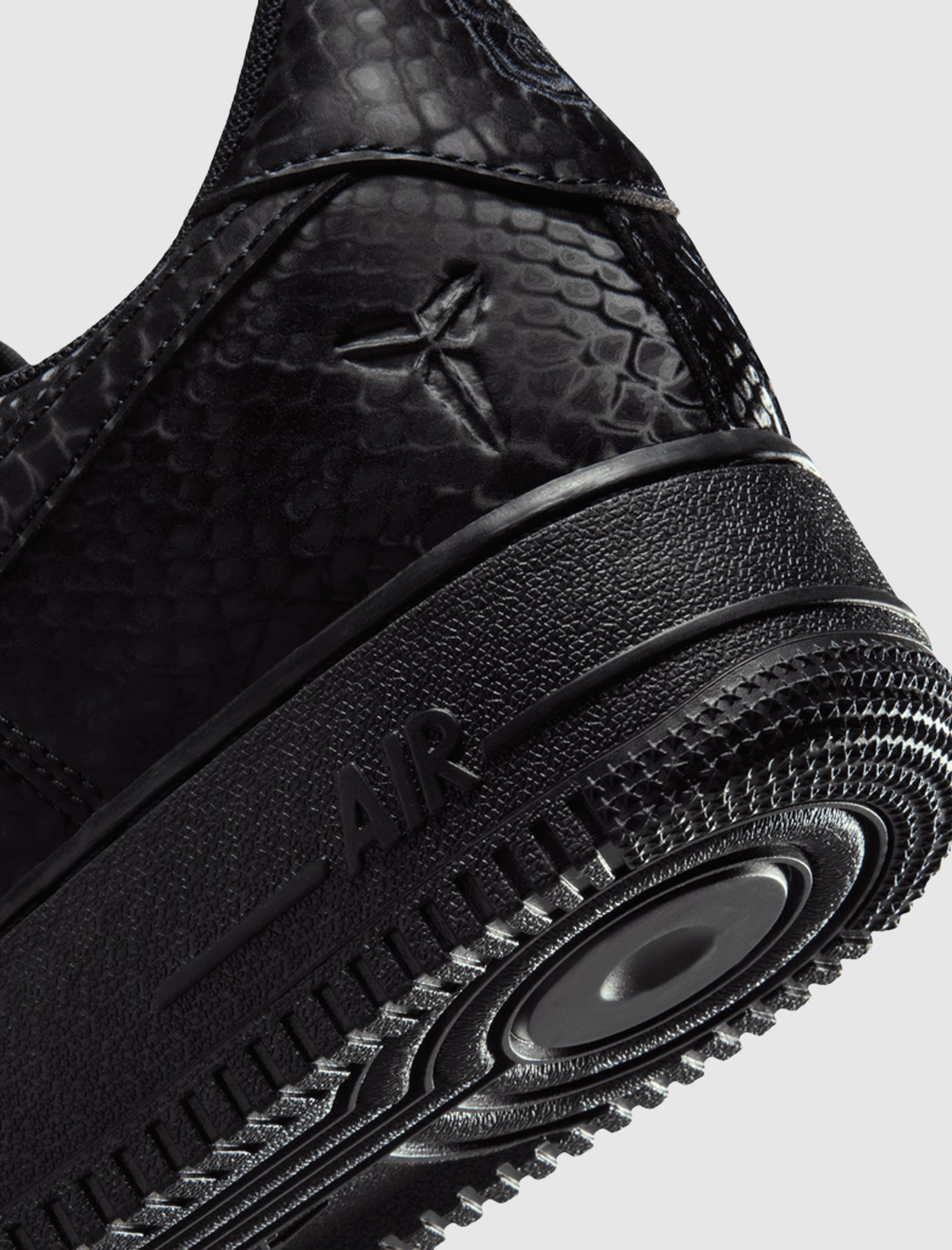 KOBE AIR FORCE 1 LOW