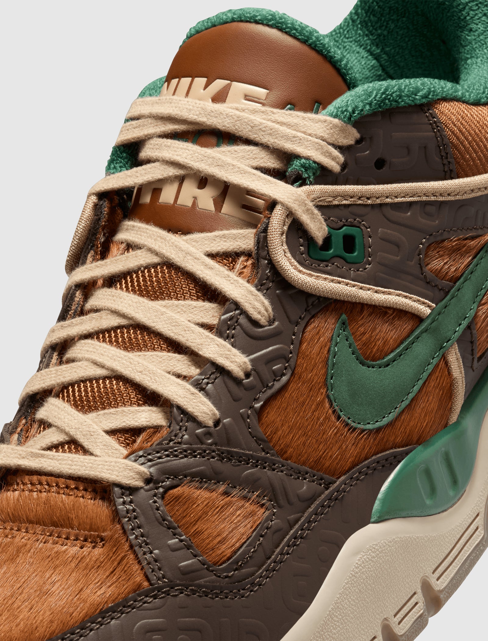 NIGO X AIR FORCE 3 LOW "BAROQUE BROWN"