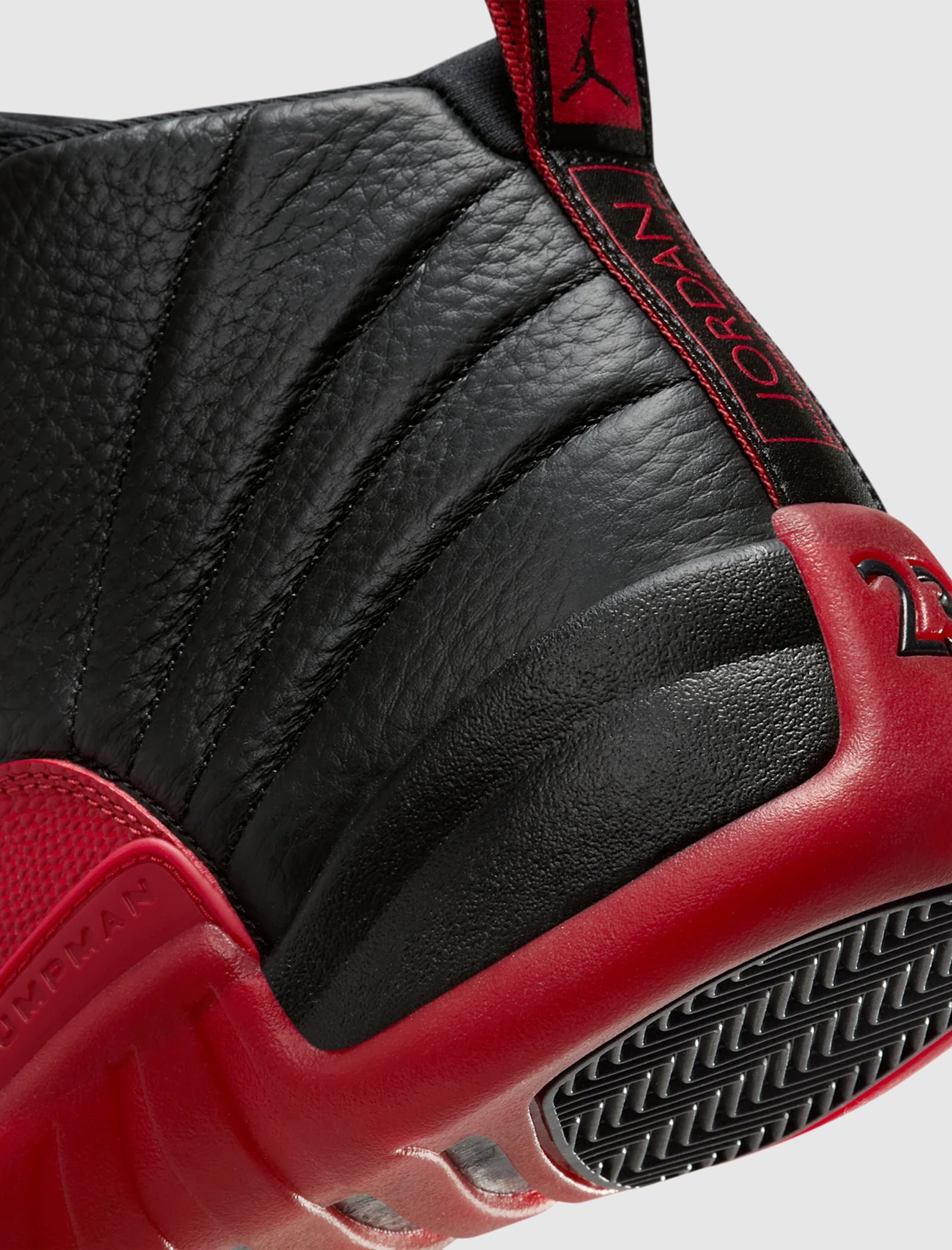AIR JORDAN 12 RETRO "FLU GAME"