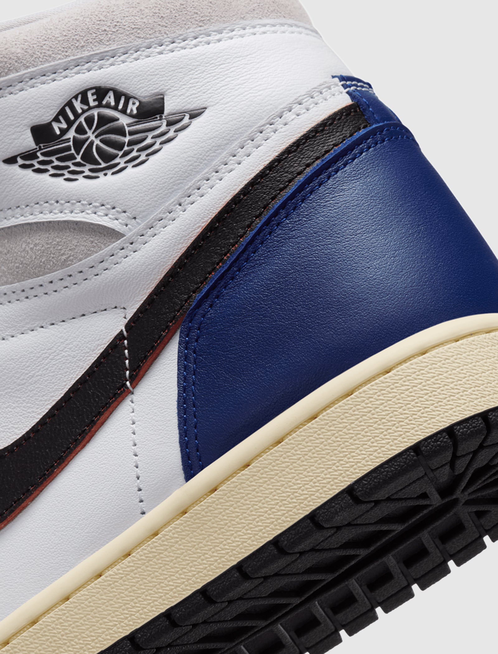 AIR JORDAN 1 RETRO HIGH OG "DEEP ROYAL BLUE"