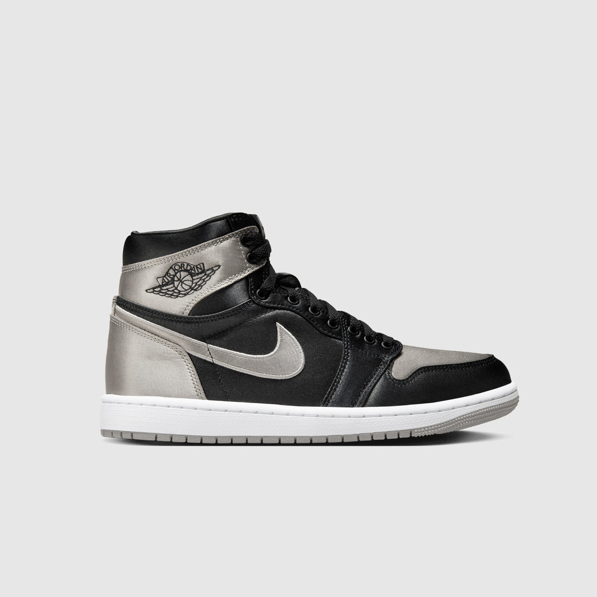 WOMENS AIR JORDAN 1 RETRO HIGH 