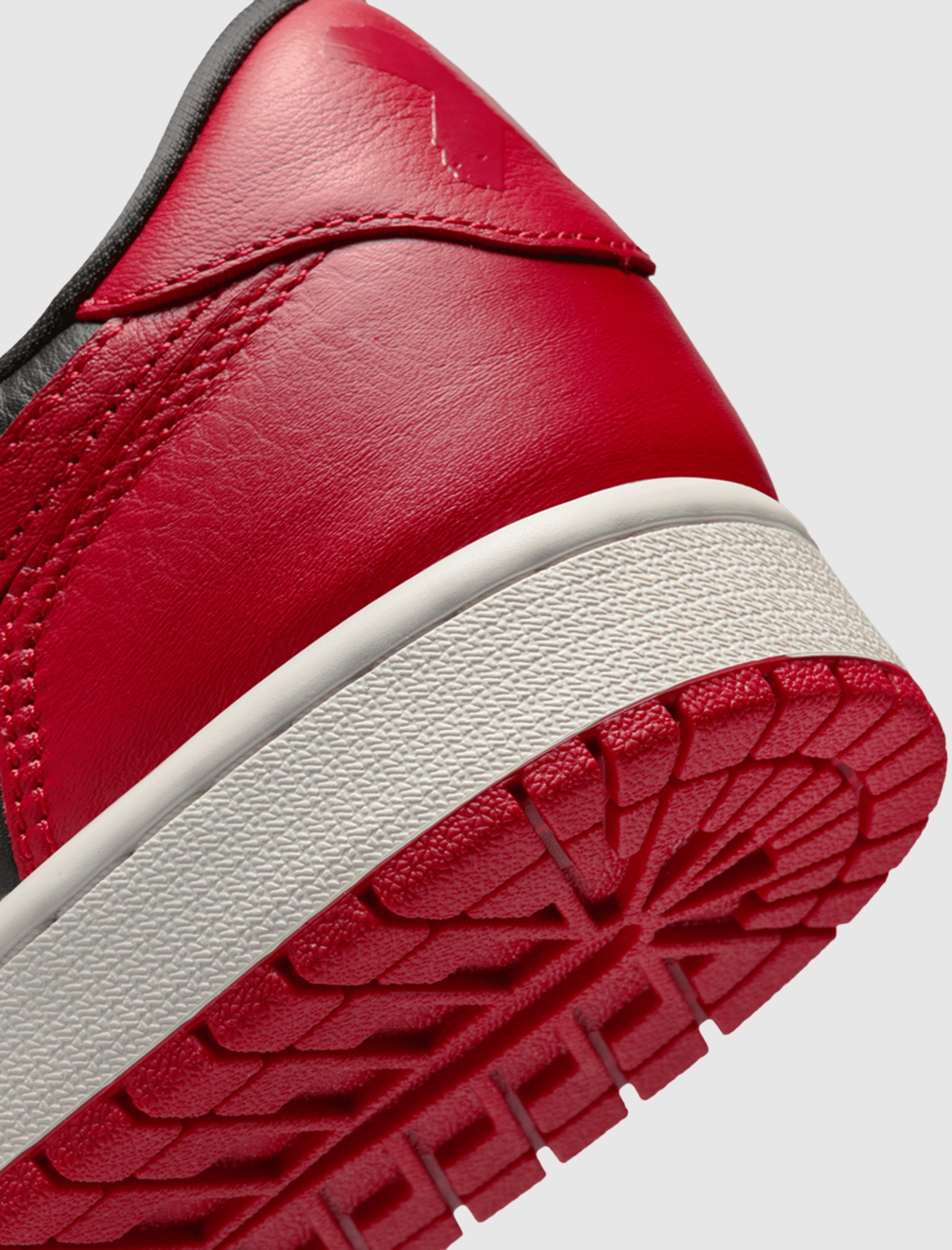AIR JORDAN 1 RETRO LOW OG 