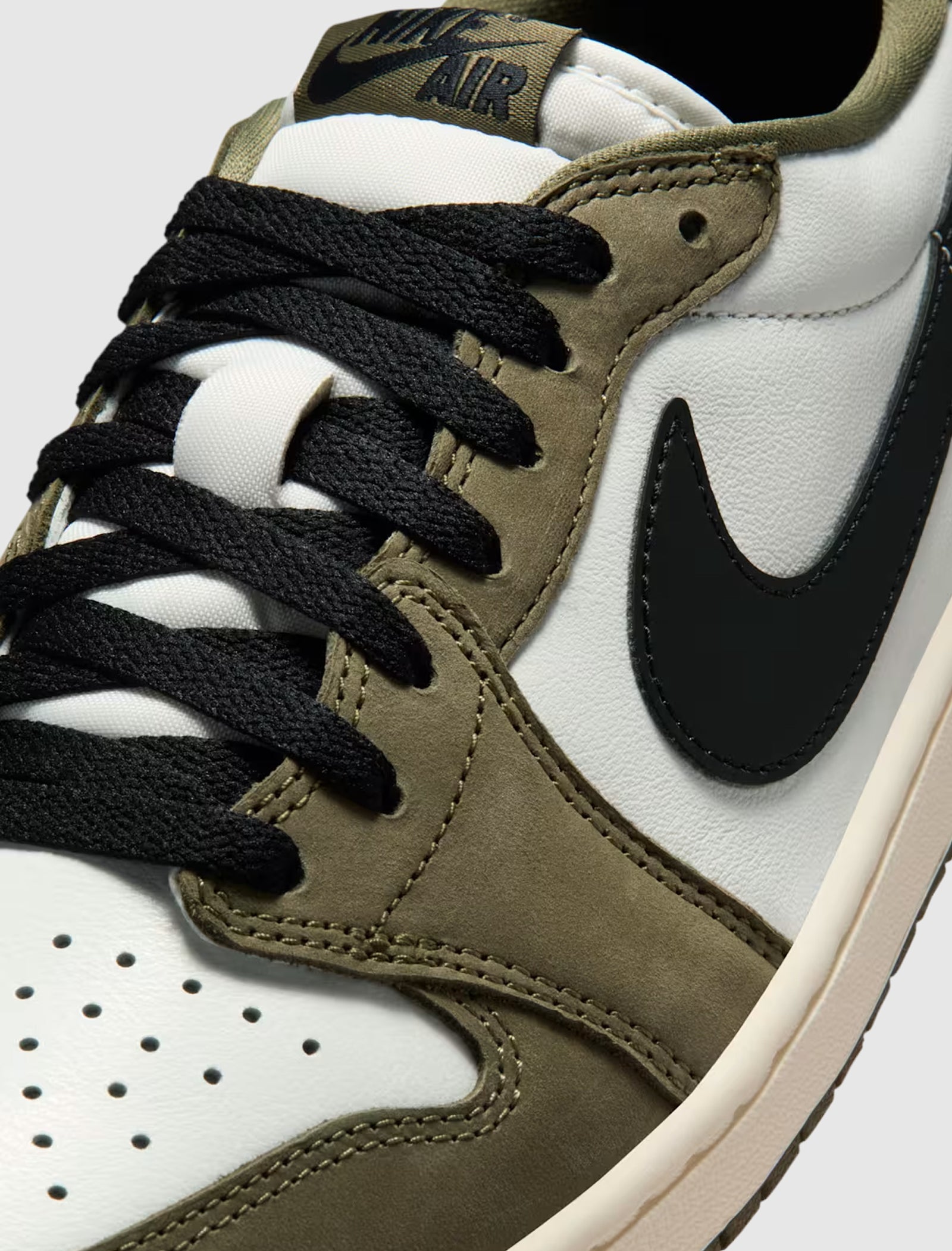 AIR JORDAN 1 RETRO LOW 