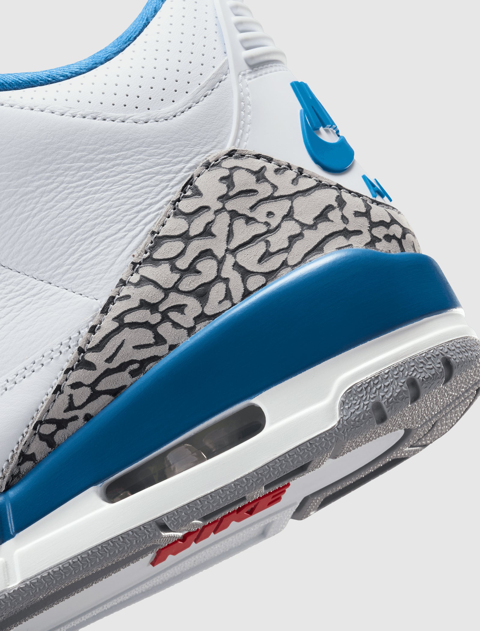 AIR JORDAN 3 RETRO 