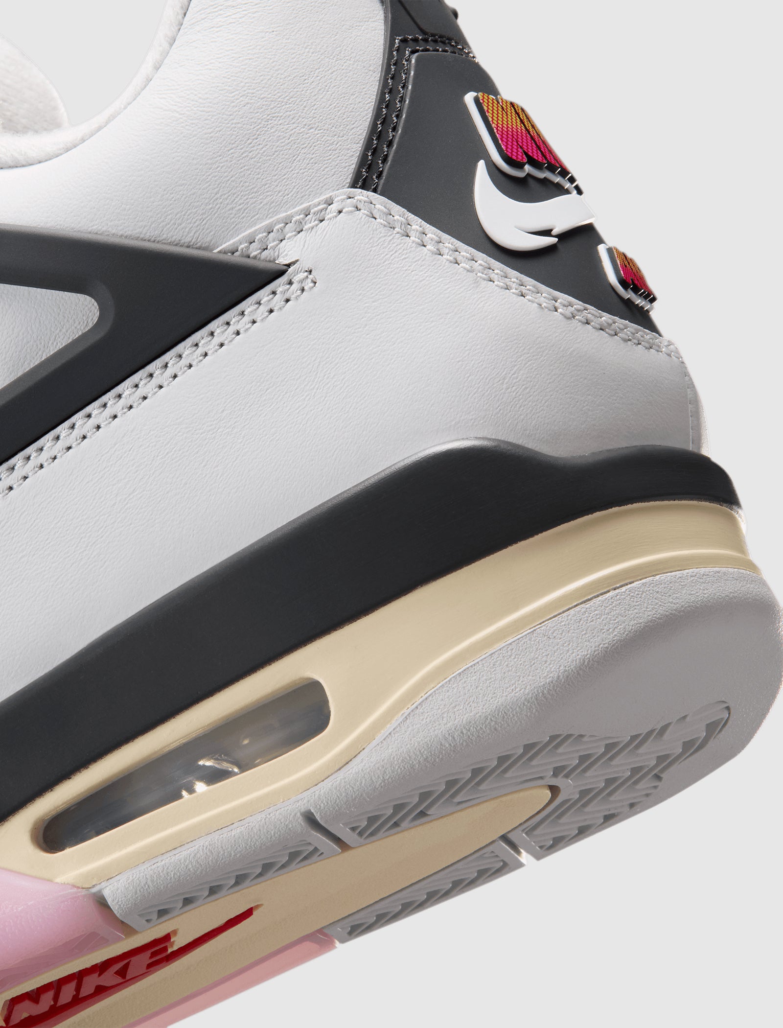 AIR JORDAN 4 RETRO 