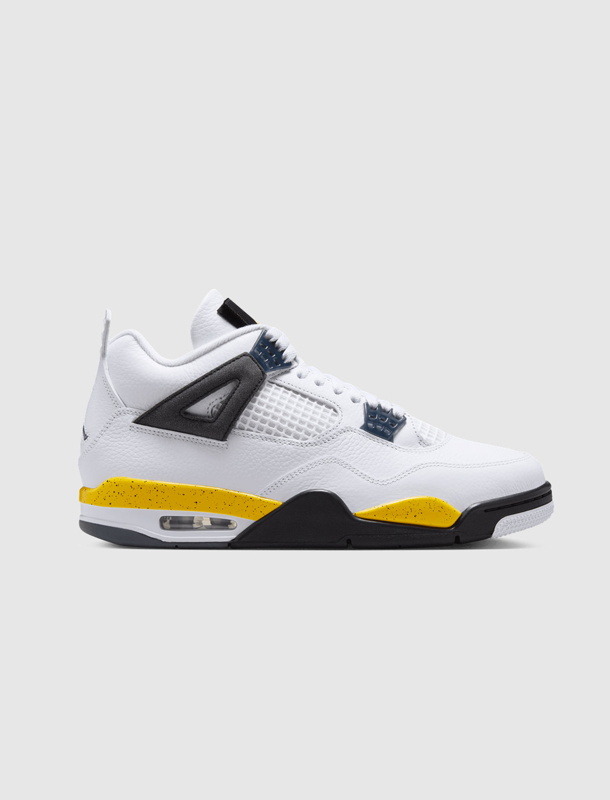 AIR JORDAN 4 RETRO „TOUR YELLOW“