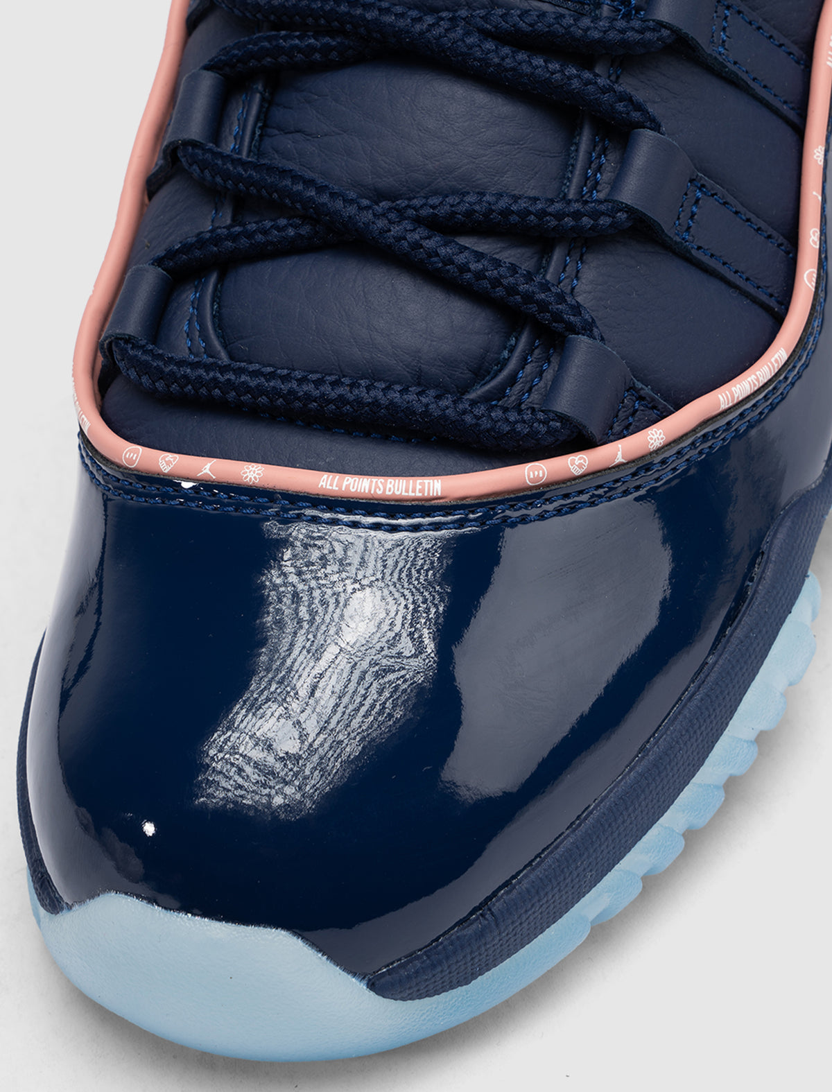APB X AIR JORDAN 11 LOW 