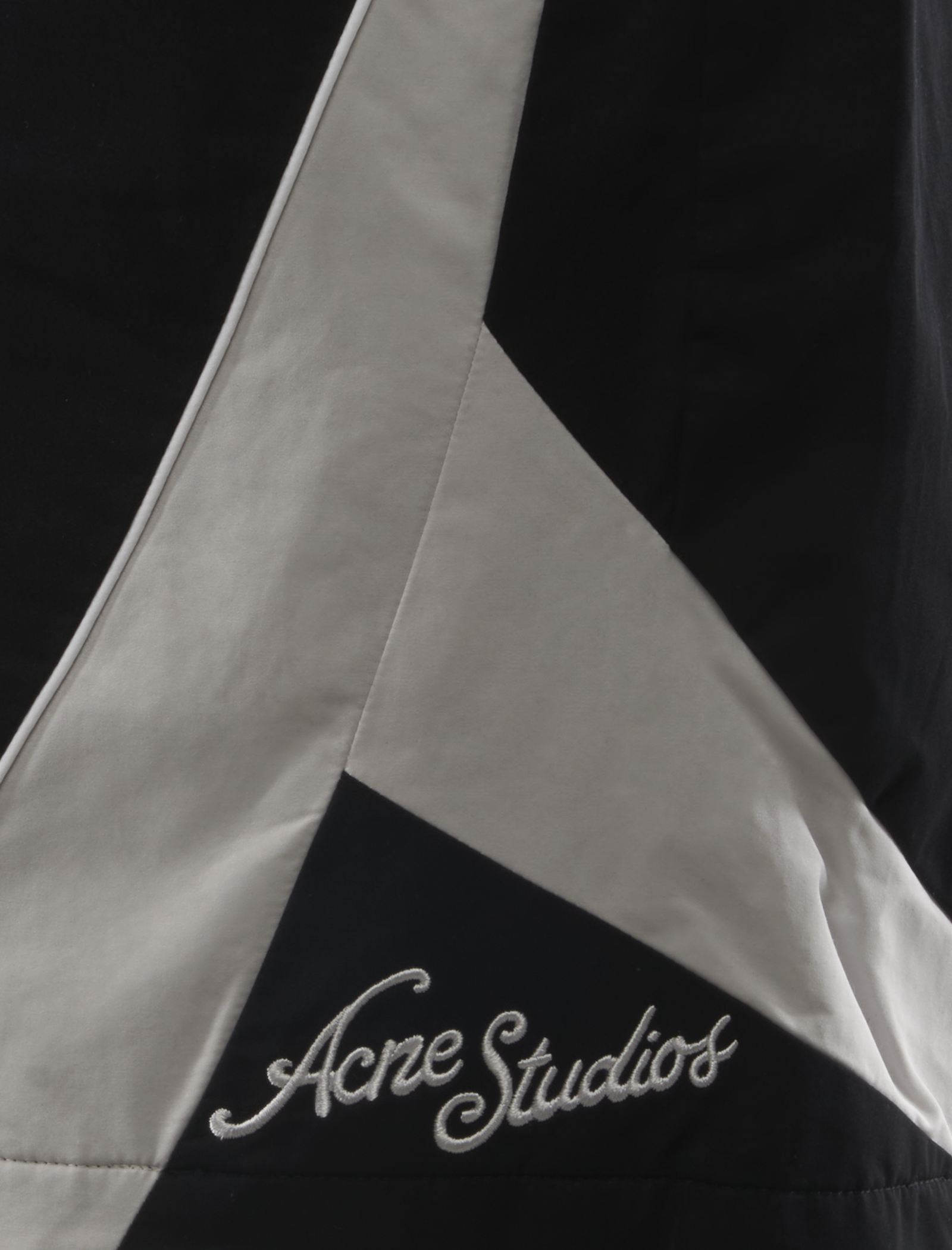 CASUAL TECHNICAL SHORTS