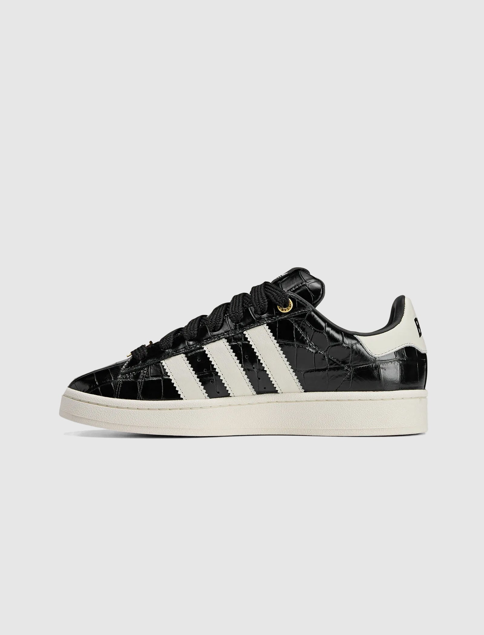 00s 青山店限定 BAPEXCLUSIVE マッドフェイス スウェット BAPE x Adidas Campus 00s 'World Cup Pack'