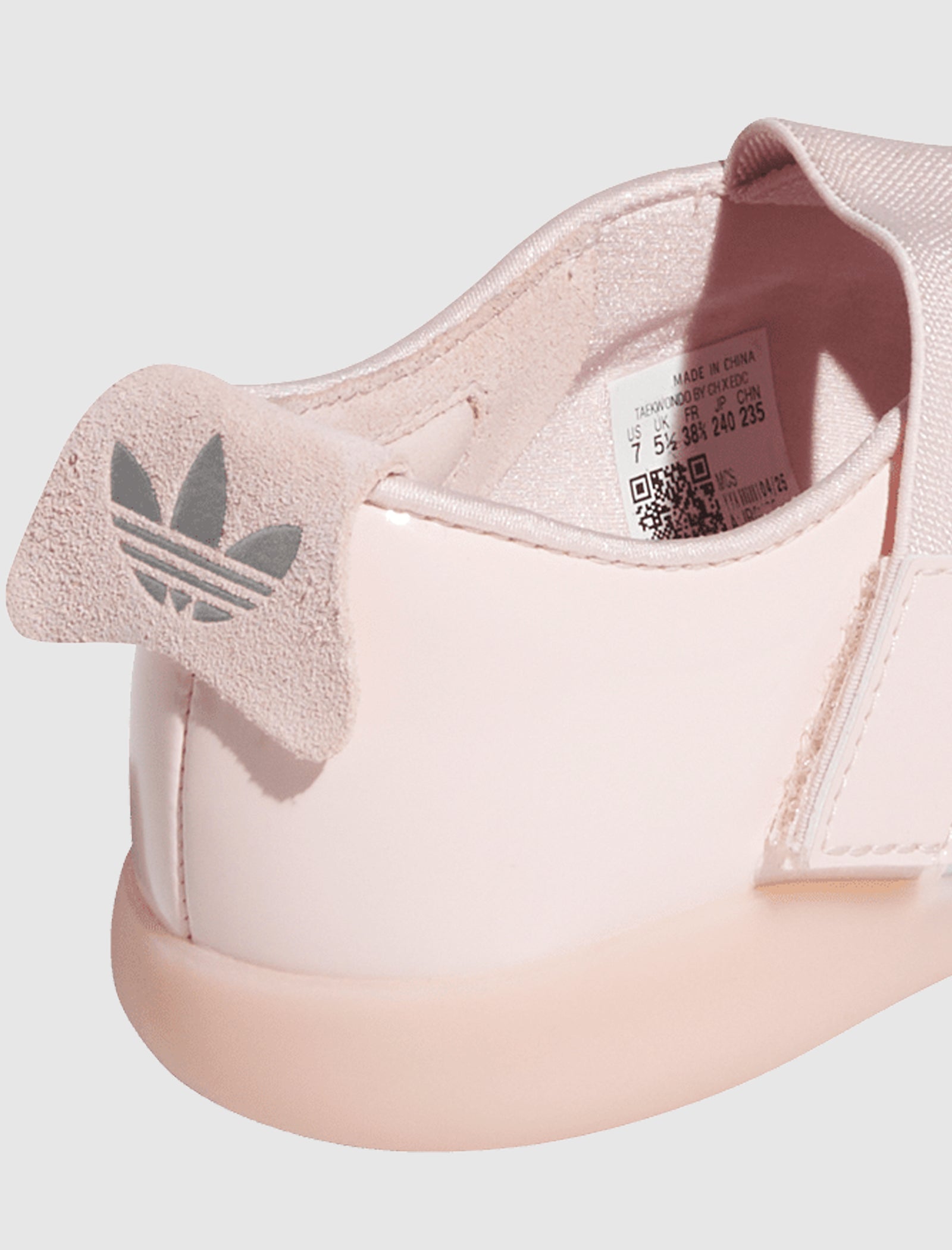 WOMEN'S TAEKWONDO BY EDISON CHEN