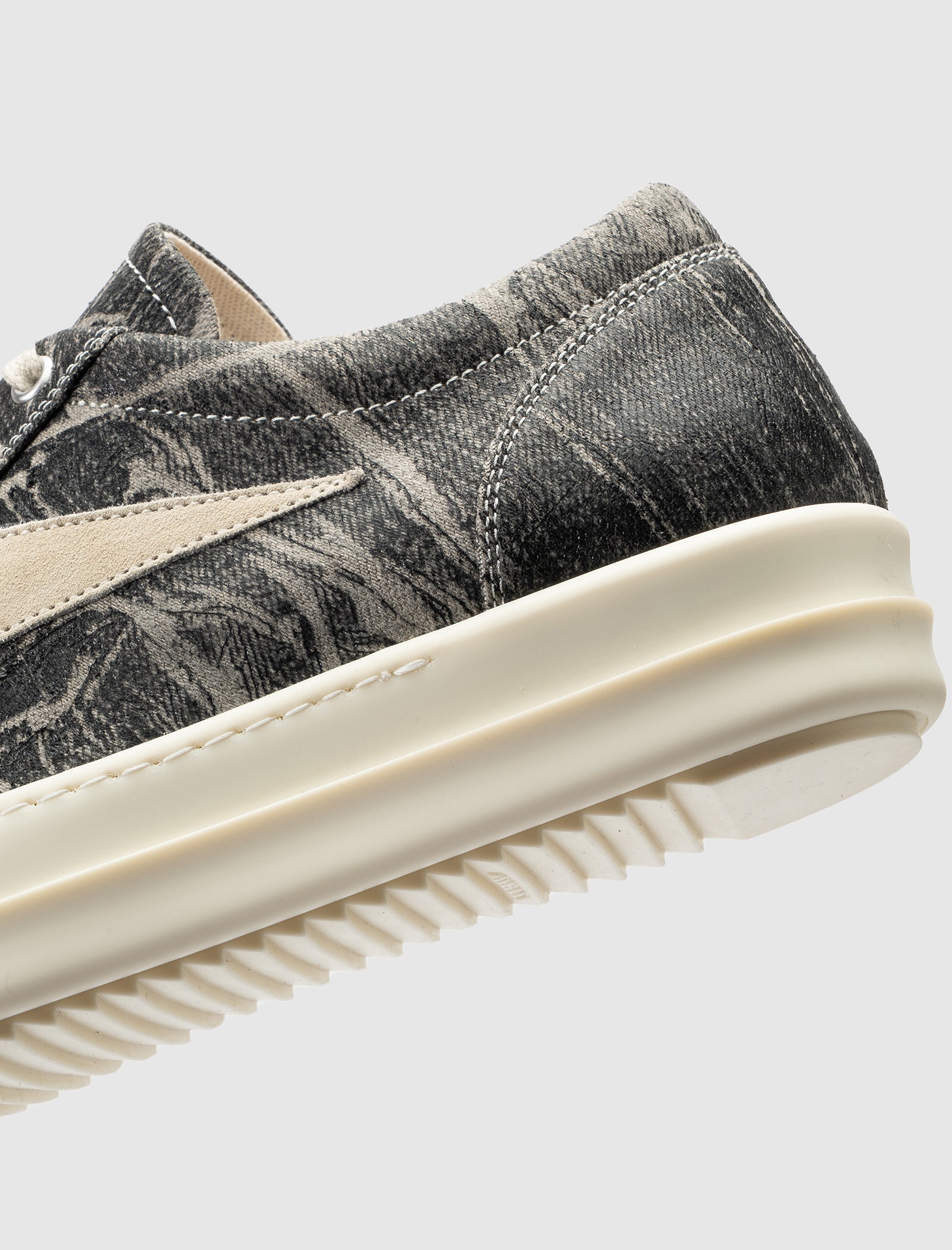 DENIM VINTAGE SNEAKERS