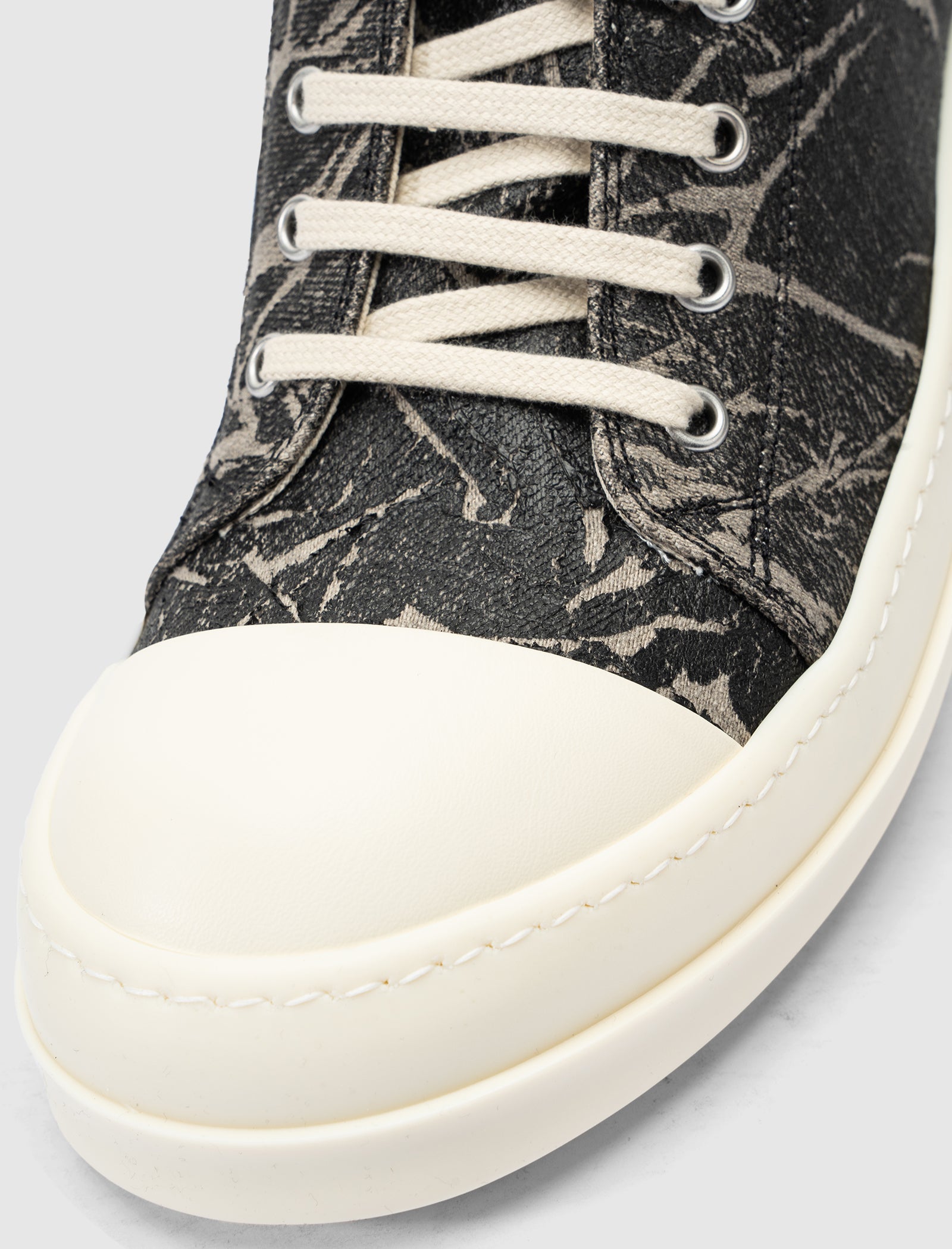 LOW SNEAKERS "WASHED FOIL/ MILK"