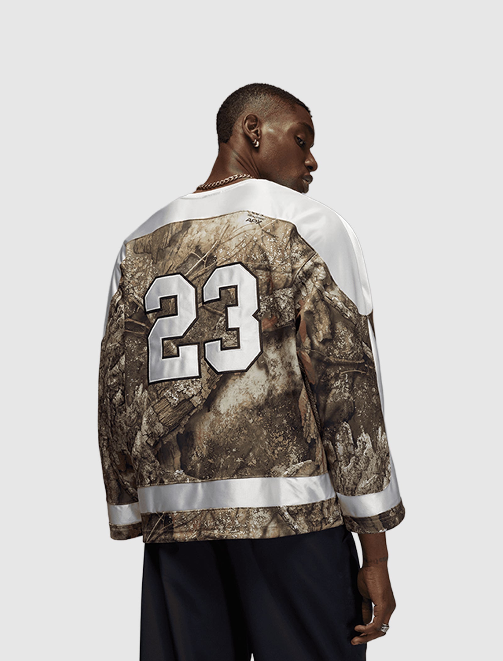 JORDAN BRAND BROOKLYN REALTREE HOCKEY JERSEY