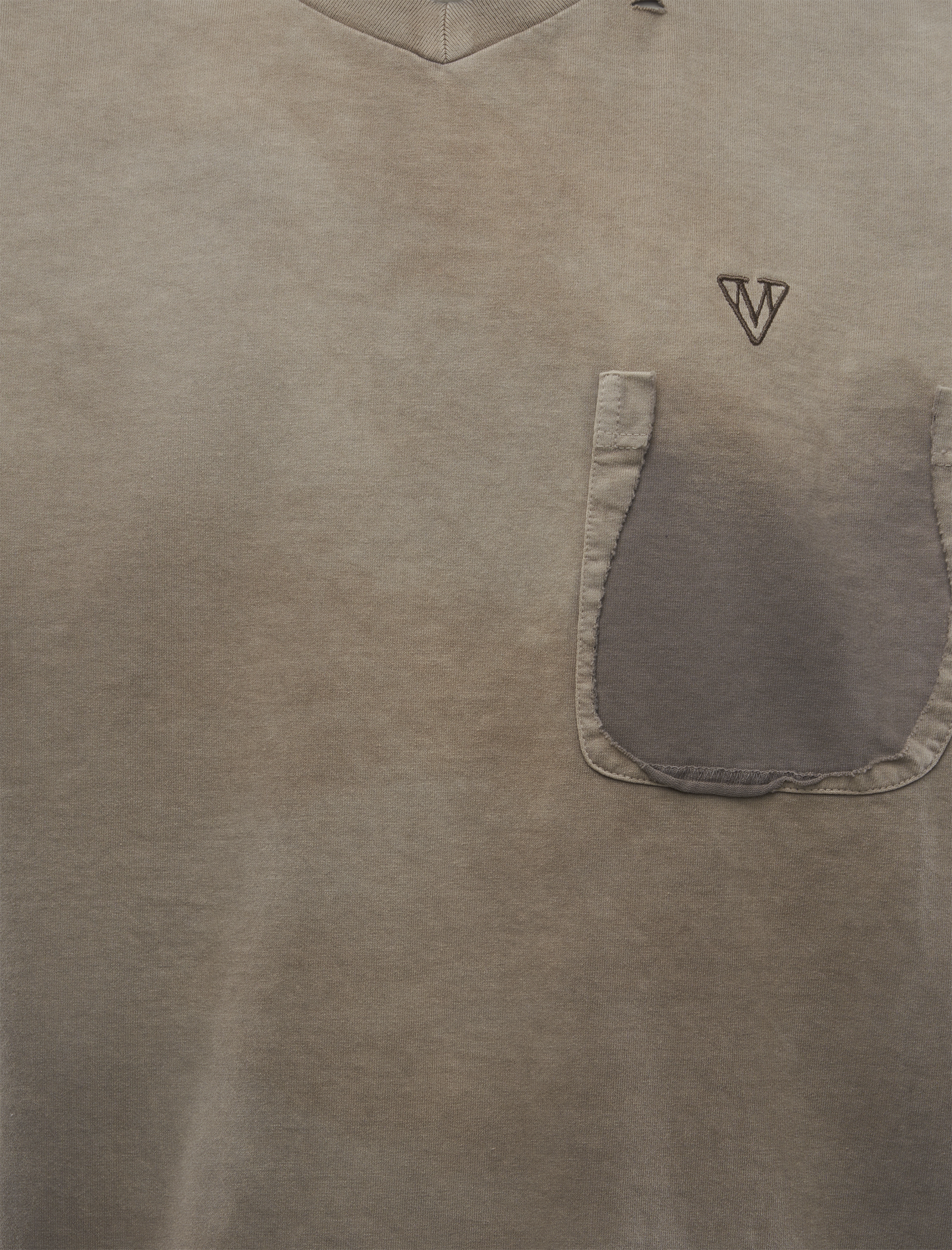 SUN FADED V-NECK TEE