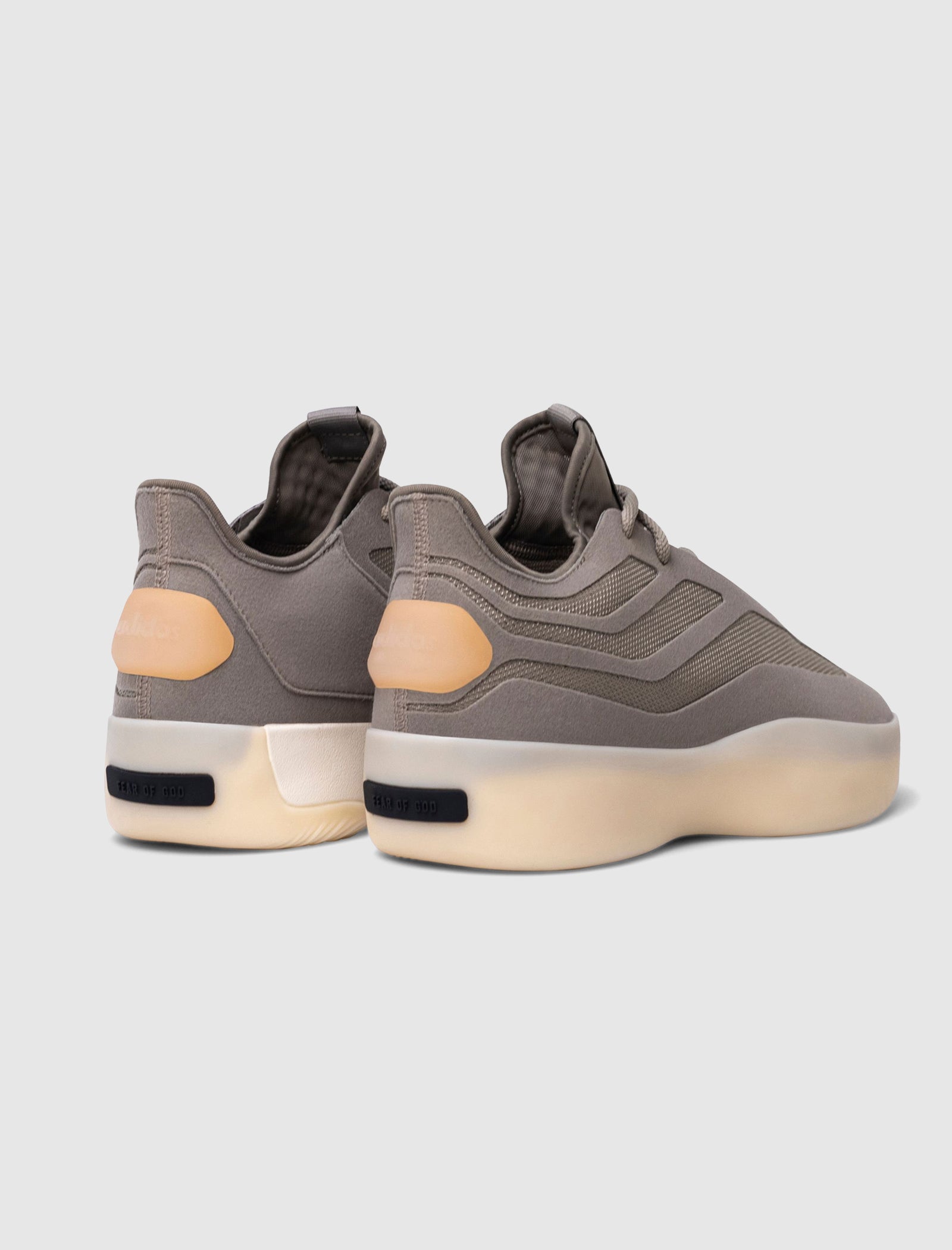 ATHLETICS II BASKETBALL LOW "PURE BEIGE"