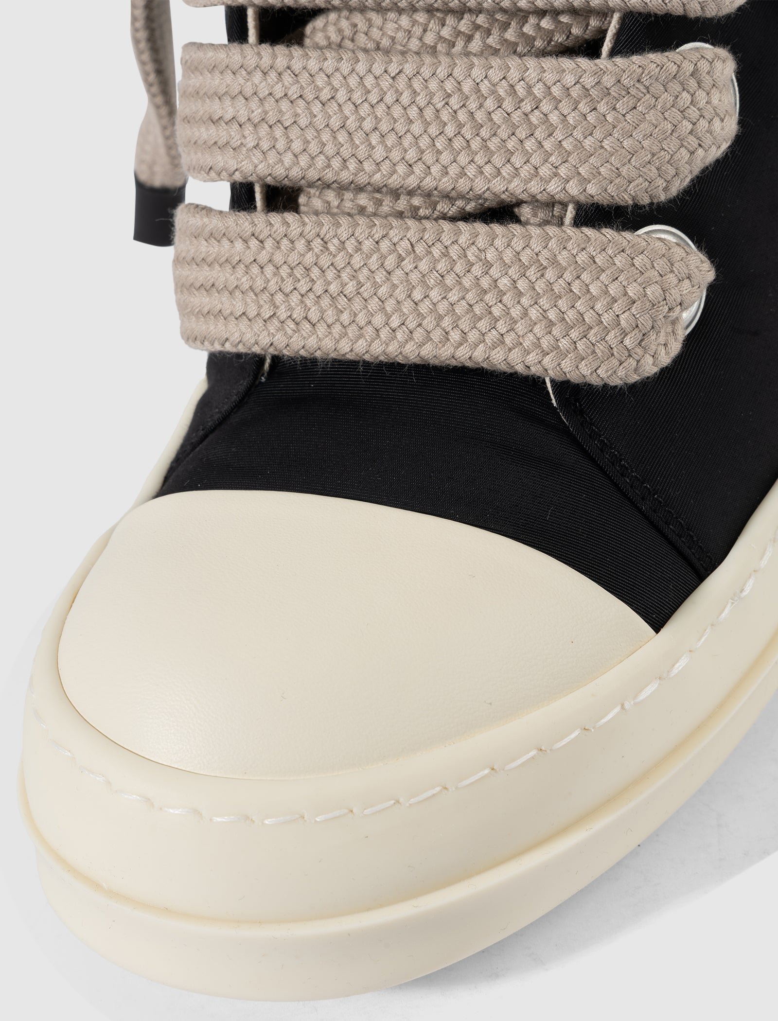 JUMBO LACE LOW SNEAKERS "BLACK/MILK"