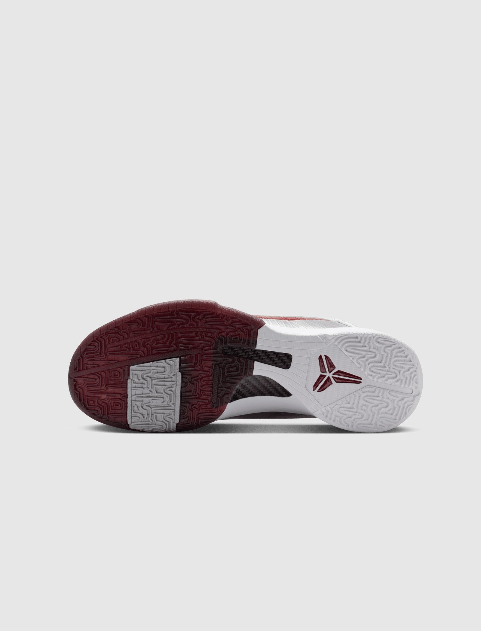 コービー5プロトロllic Silver and Team Red We're releasing the Kobe 5 Protro 