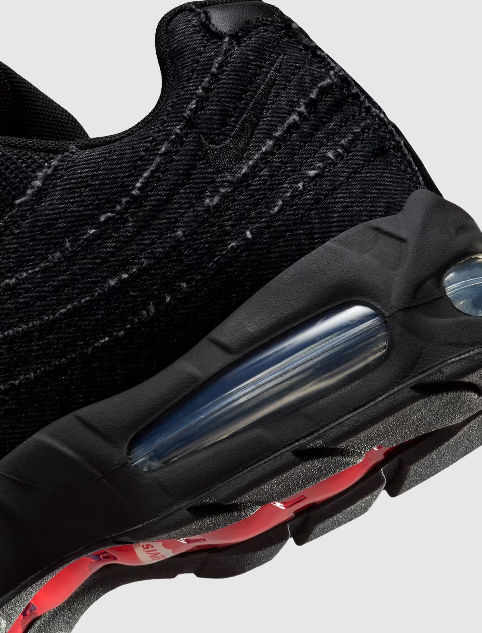 LEVI'S X AIR MAX 95 "BLACK/BLACK"