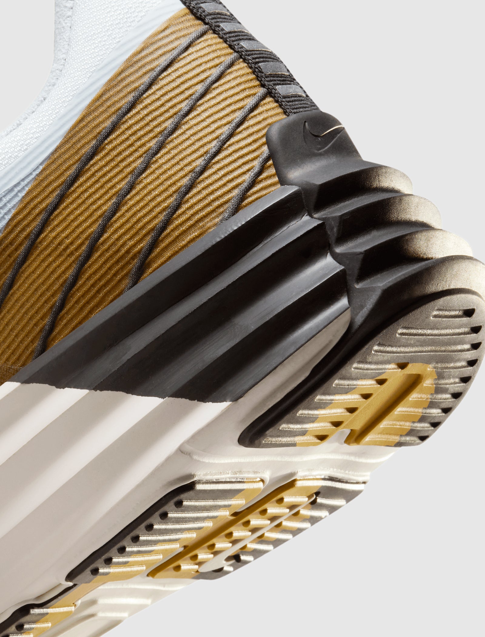 NIKE LUNAR ROAM „PURE PLATINUM/SCHWARZ-WOLF GRAU“