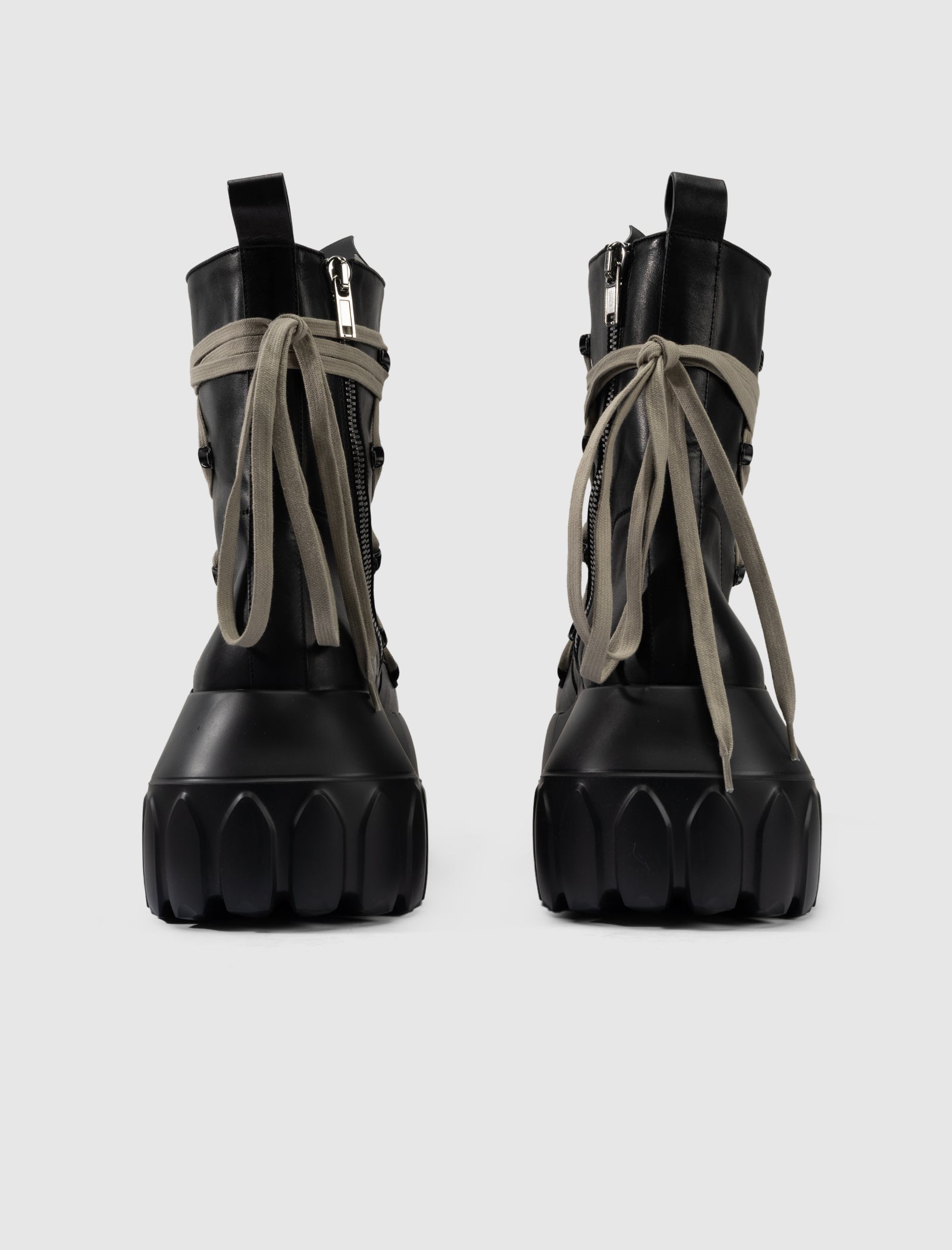 MEGALACED MEGA TRACTOR BOOTS