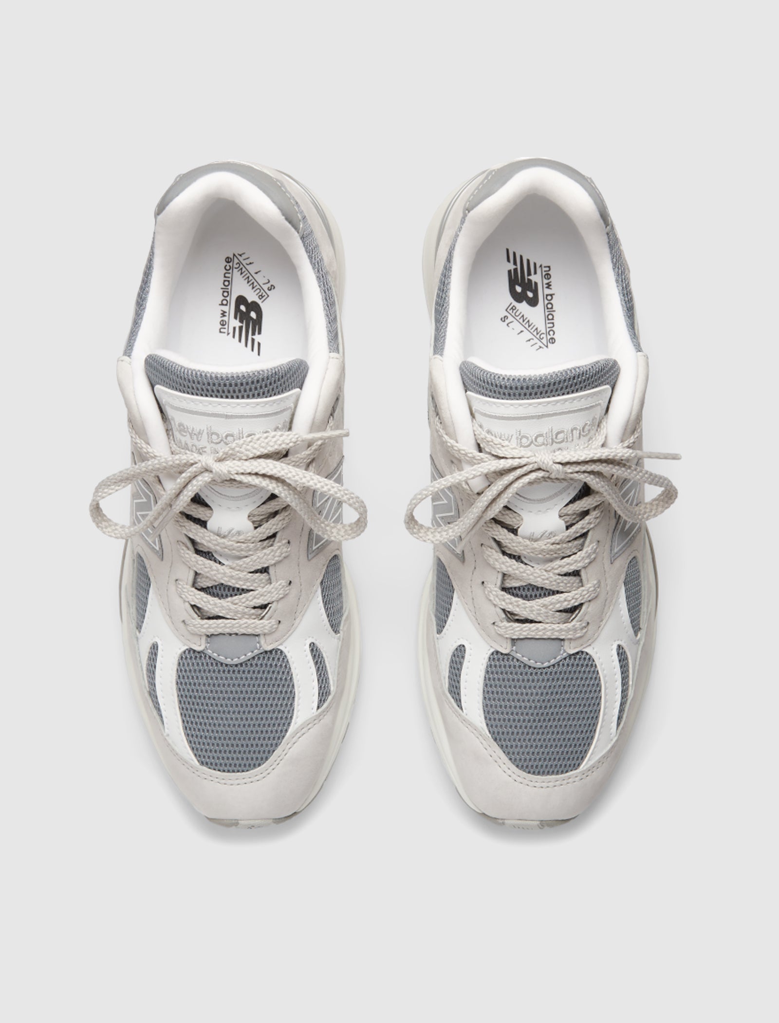 MADE IN UK 991 V2 "NIMBUS CLOUD"