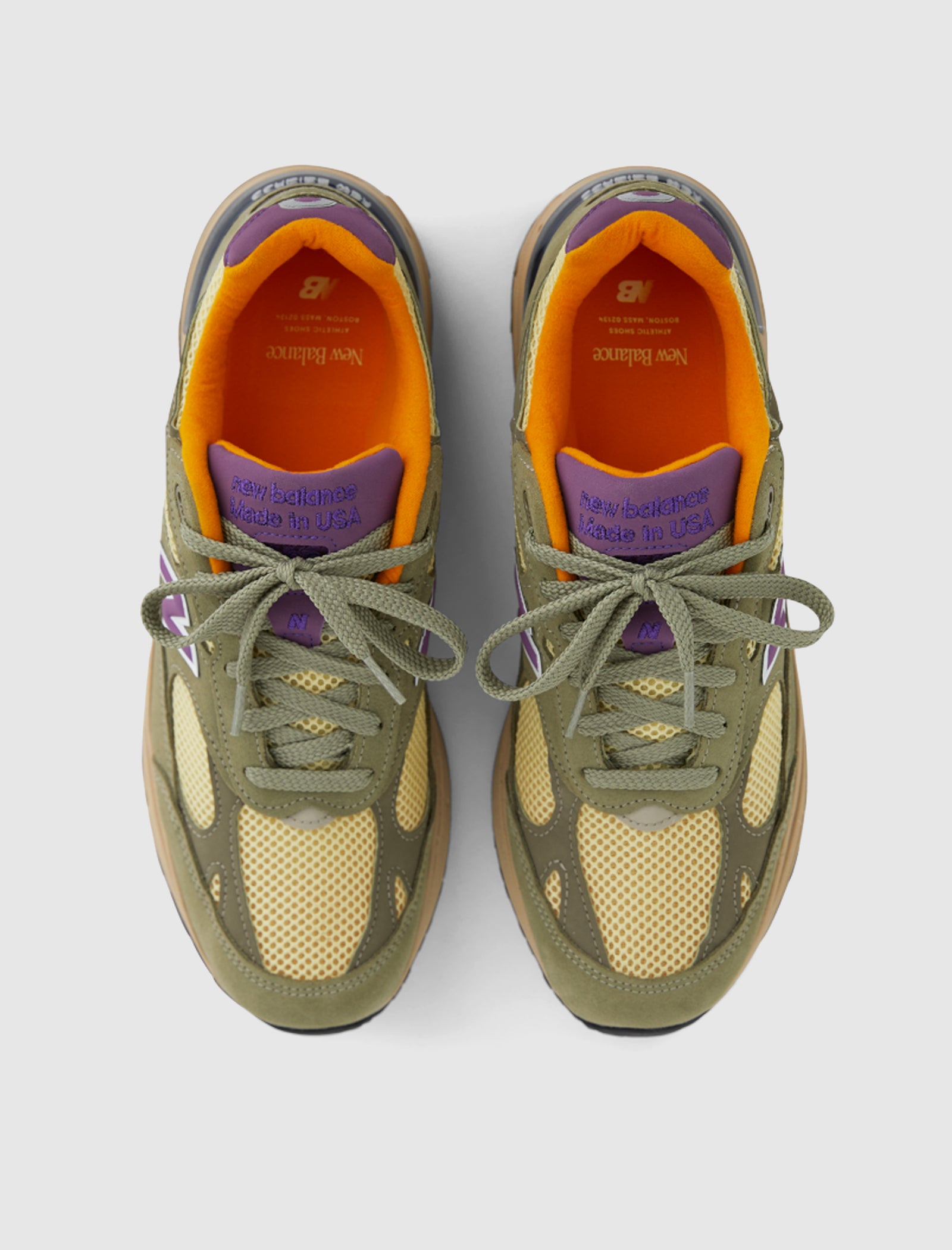MADE IN USA 993 "OLIVE"