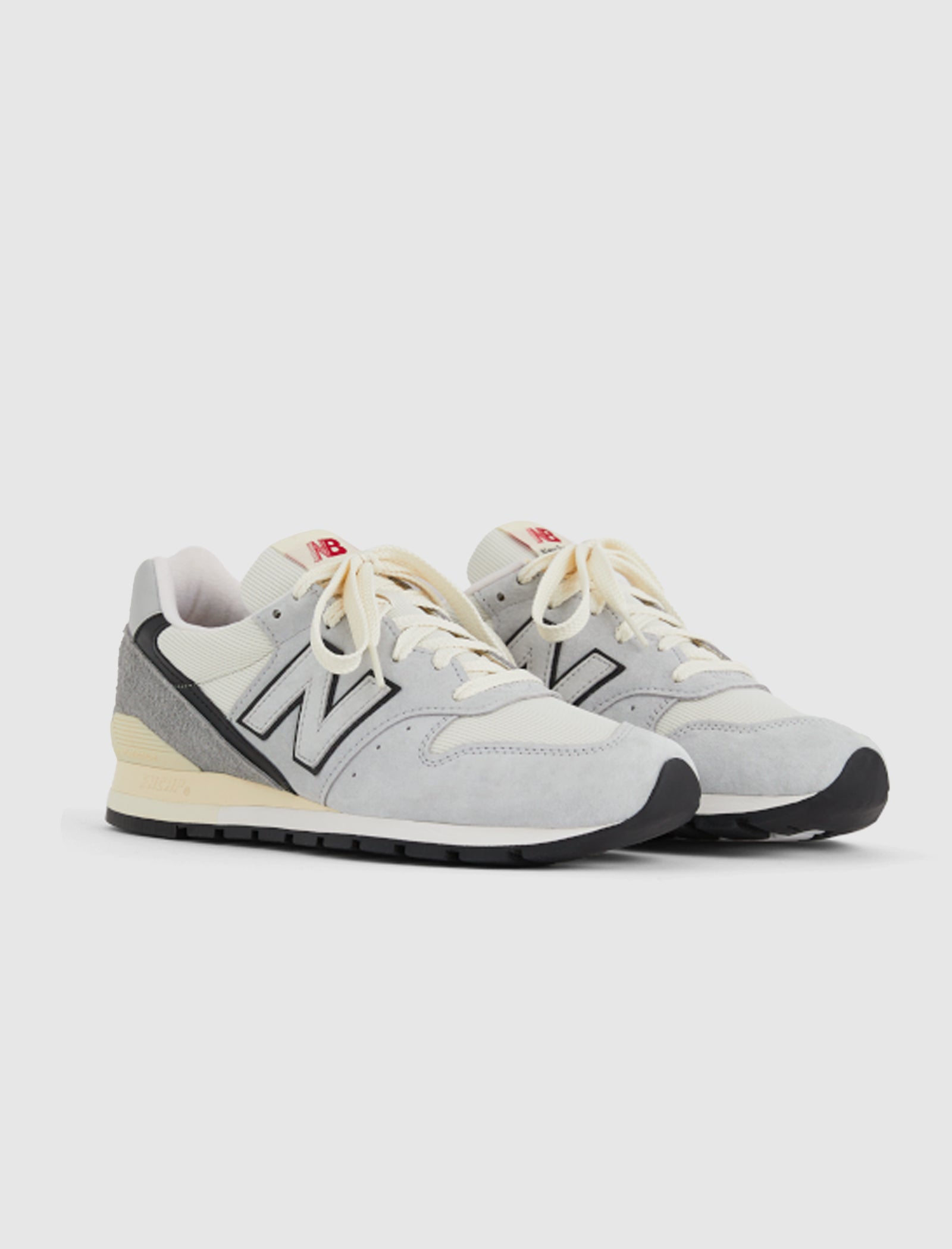 HERGESTELLT IN USA 996 „GRAU“