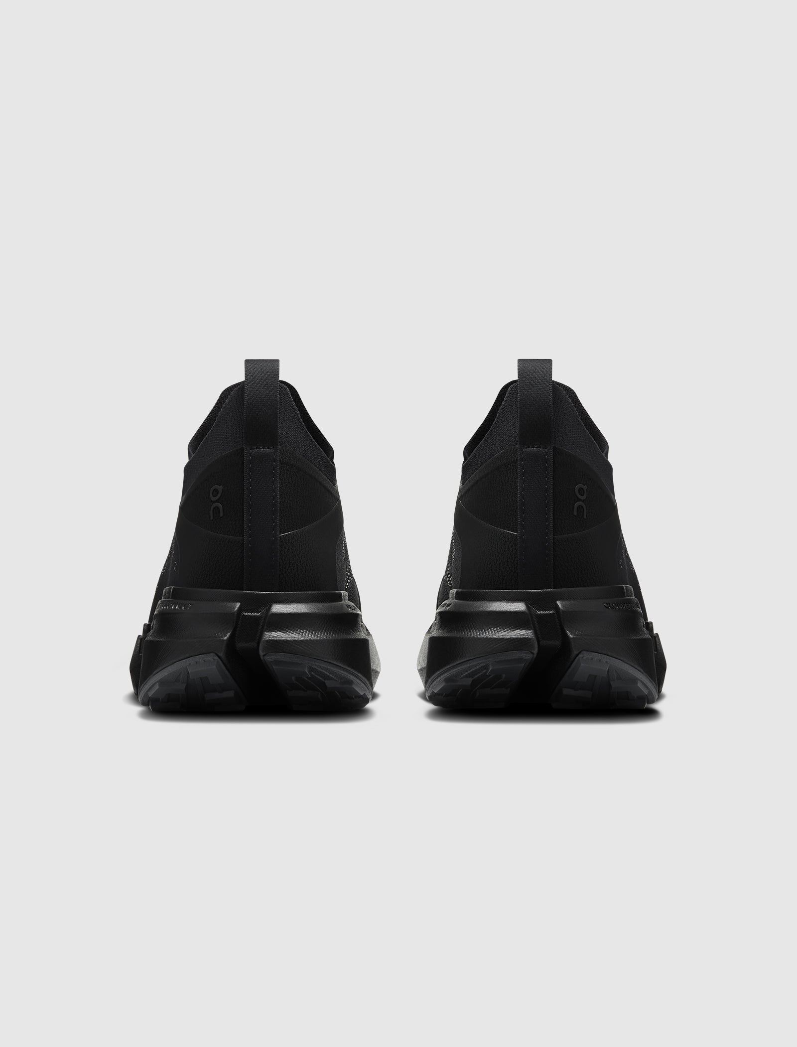 ON RUNNING X PAF CLOUDSOMA