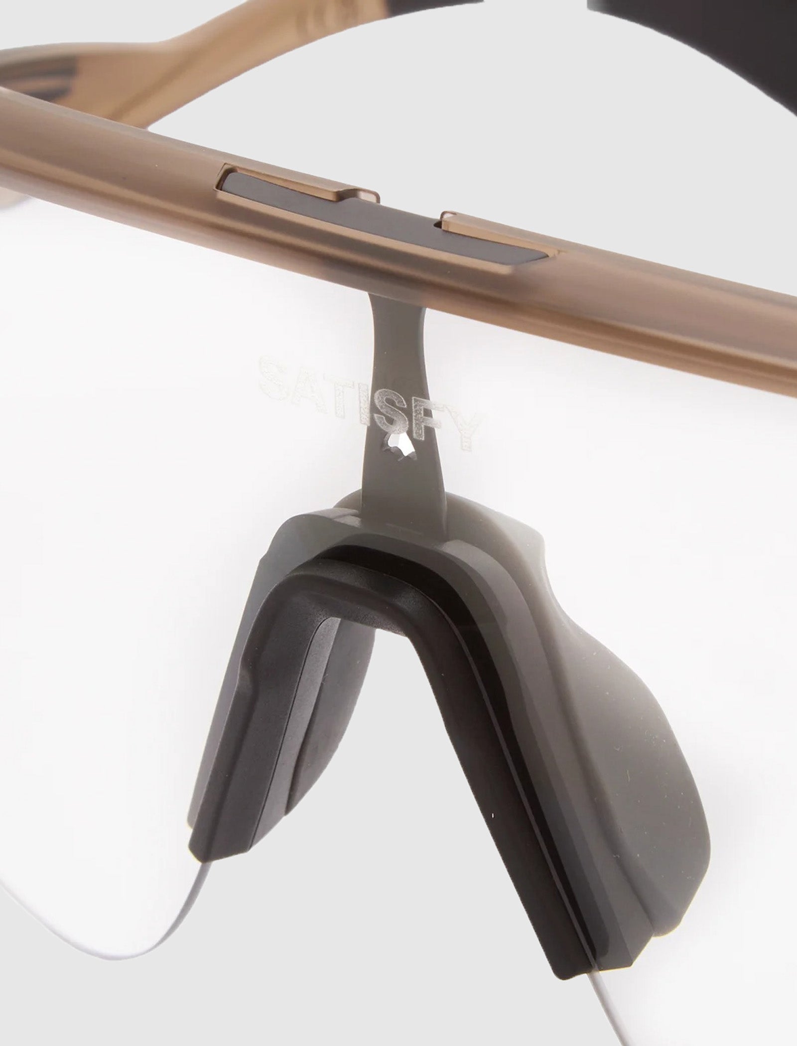 Oakley Satisfy Stunt Devil Sunglasses 茶色 Oakley x SATISFY Stunt Devil - Matte Brown Smoke / Photochromic – Kith