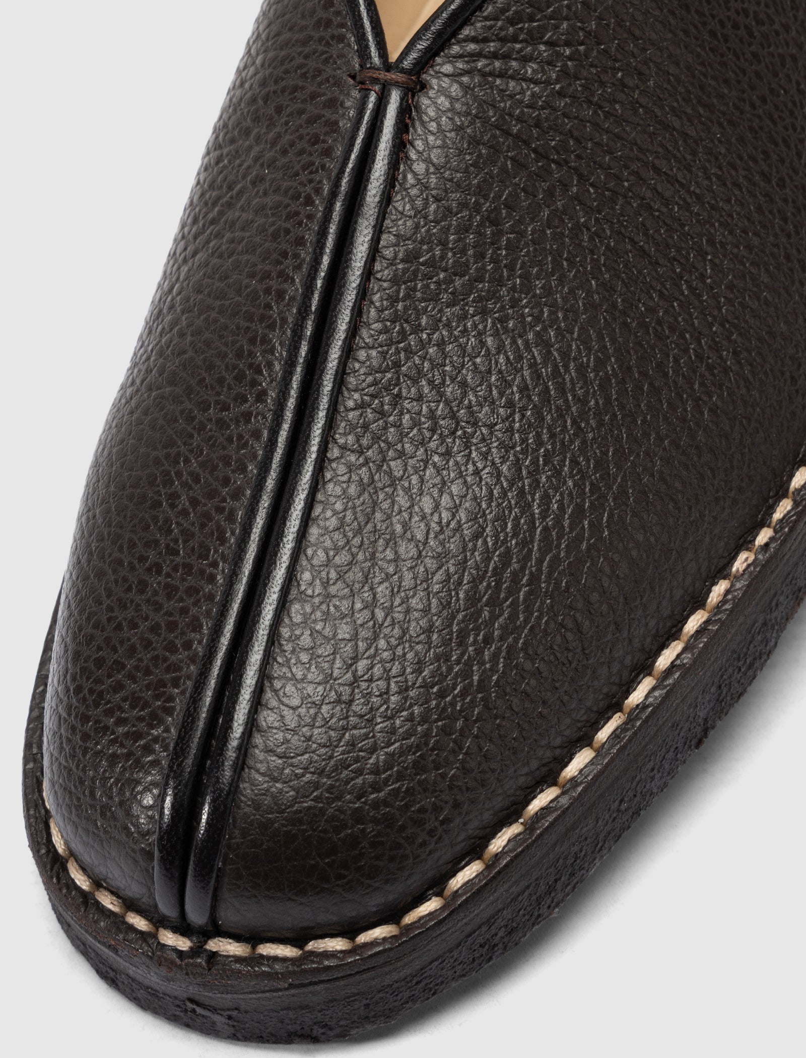PIPED CREPE SLIPPERS