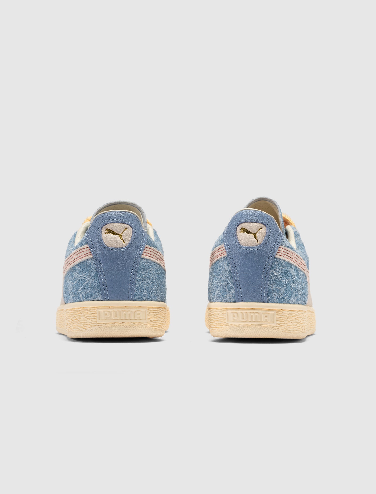 THE WHITAKER GRP SUEDE CODA ECHO POINTS (CHAMBRAY BLUE/ALPINE SNOW/BUTTERCREAM)