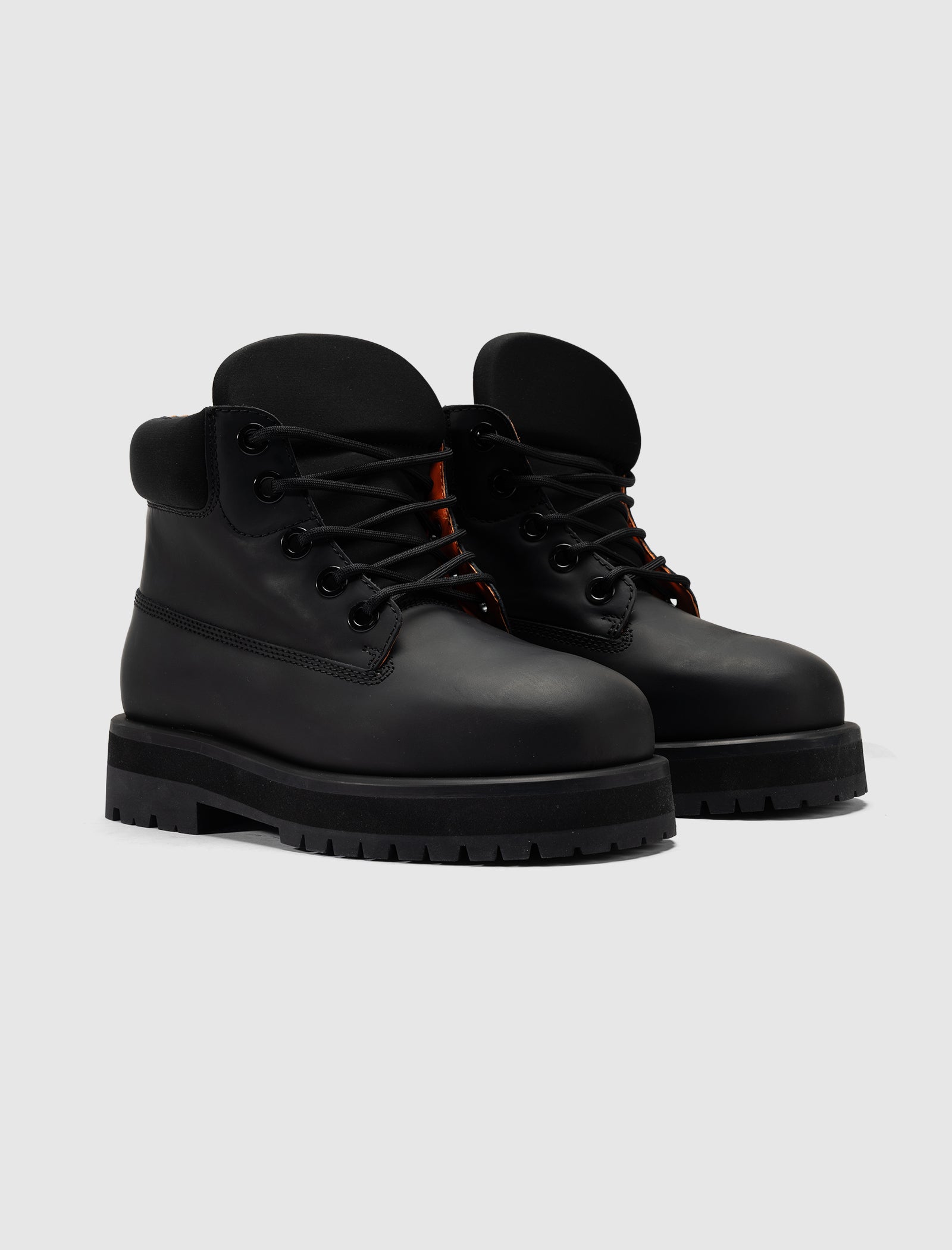 STRADA BLACK