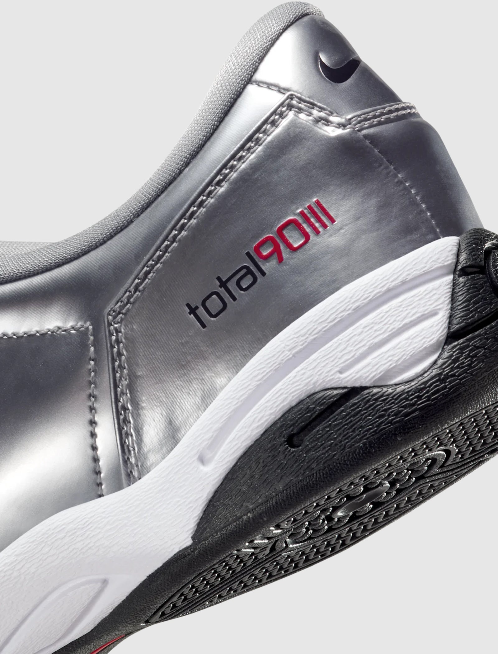 T90 SP "METALLIC SILVER/BLACK/UNIVERSITY RED"