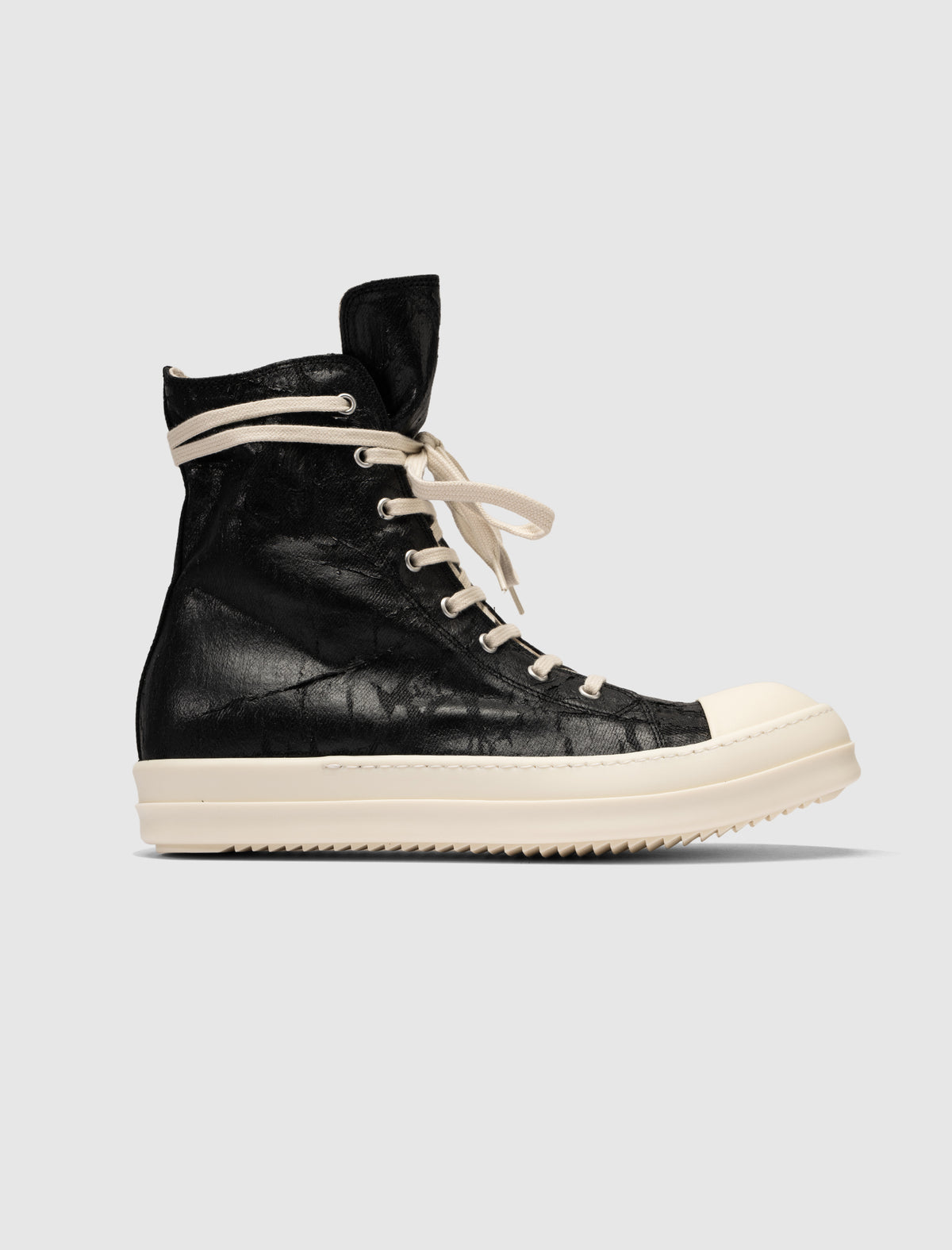 TOWER SNEAKS