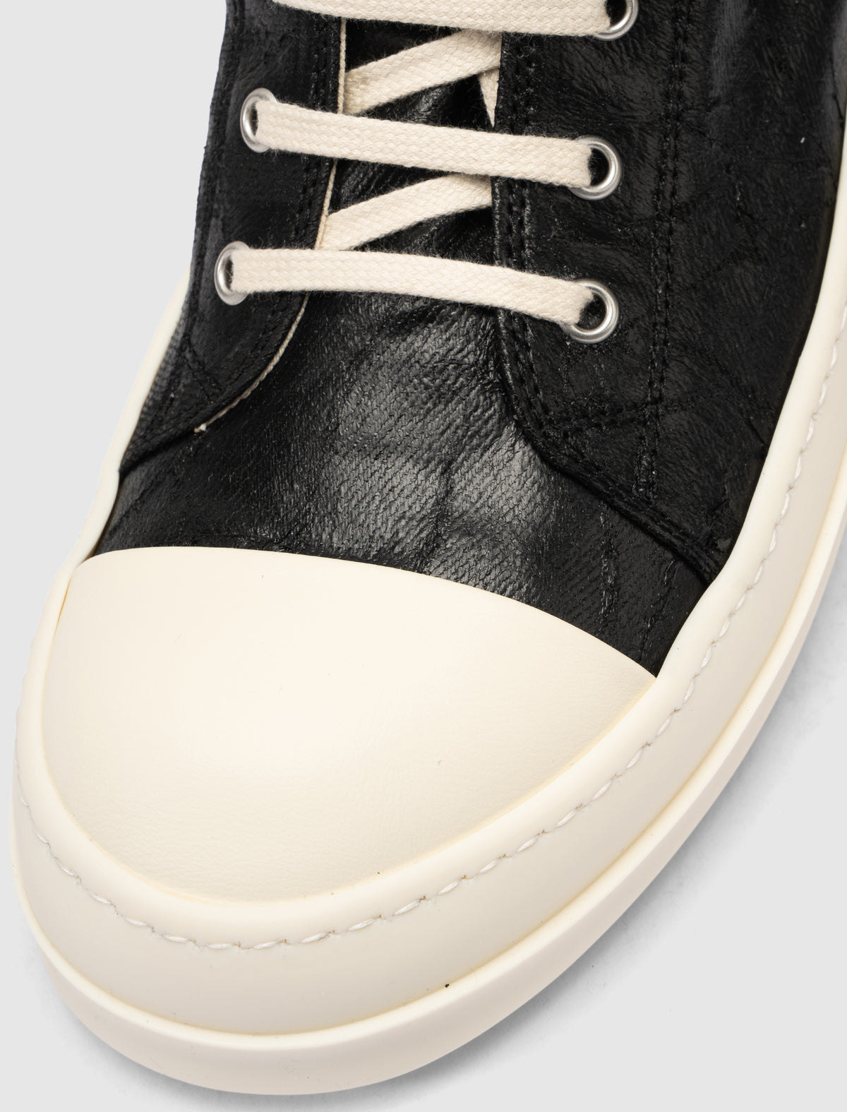 TOWER SNEAKS