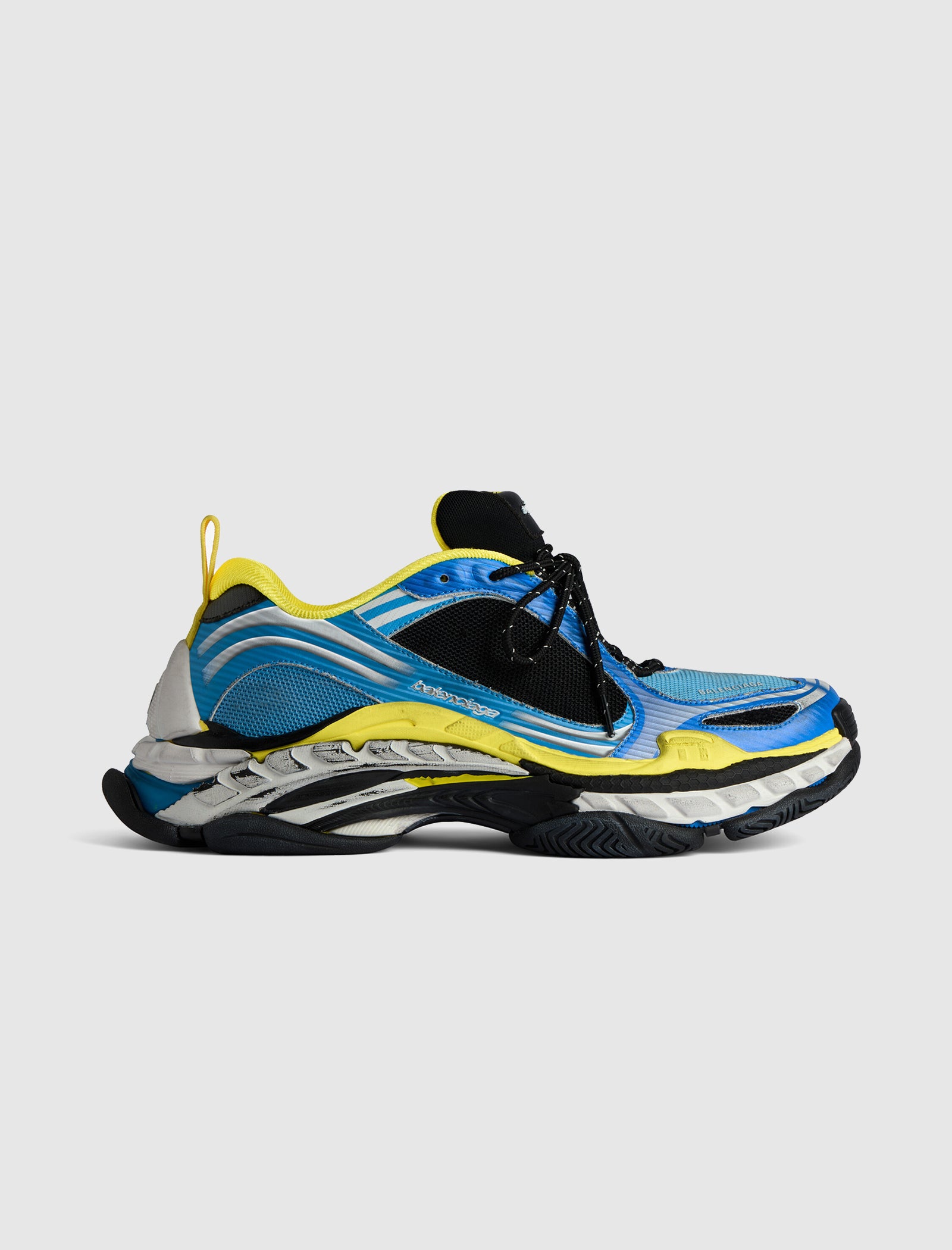 TRIPLE S 2