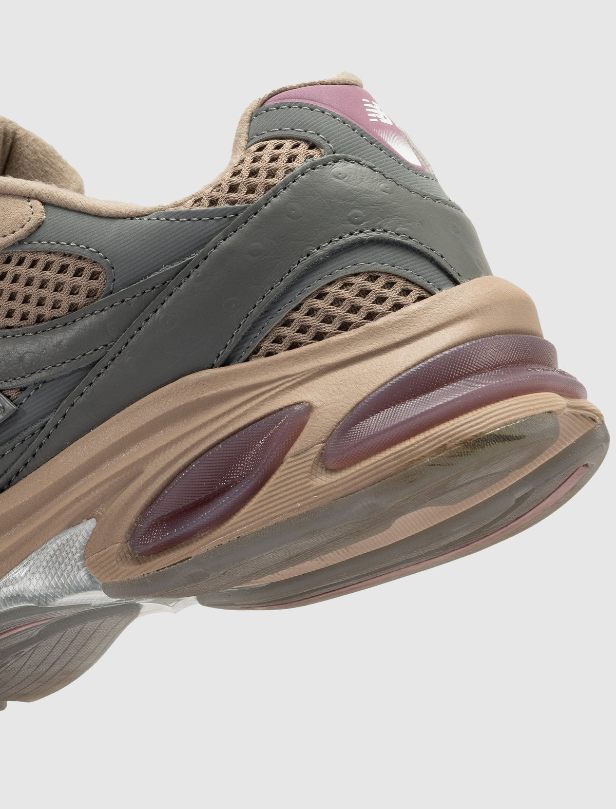 TWG NEW BALANCE 2010 