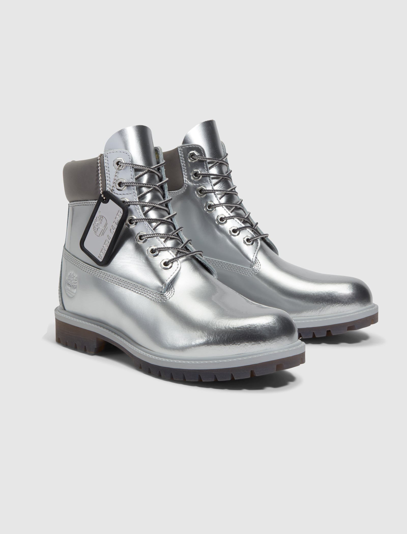 VENEDA CARTER 6-INCH BOOT "SILVER"