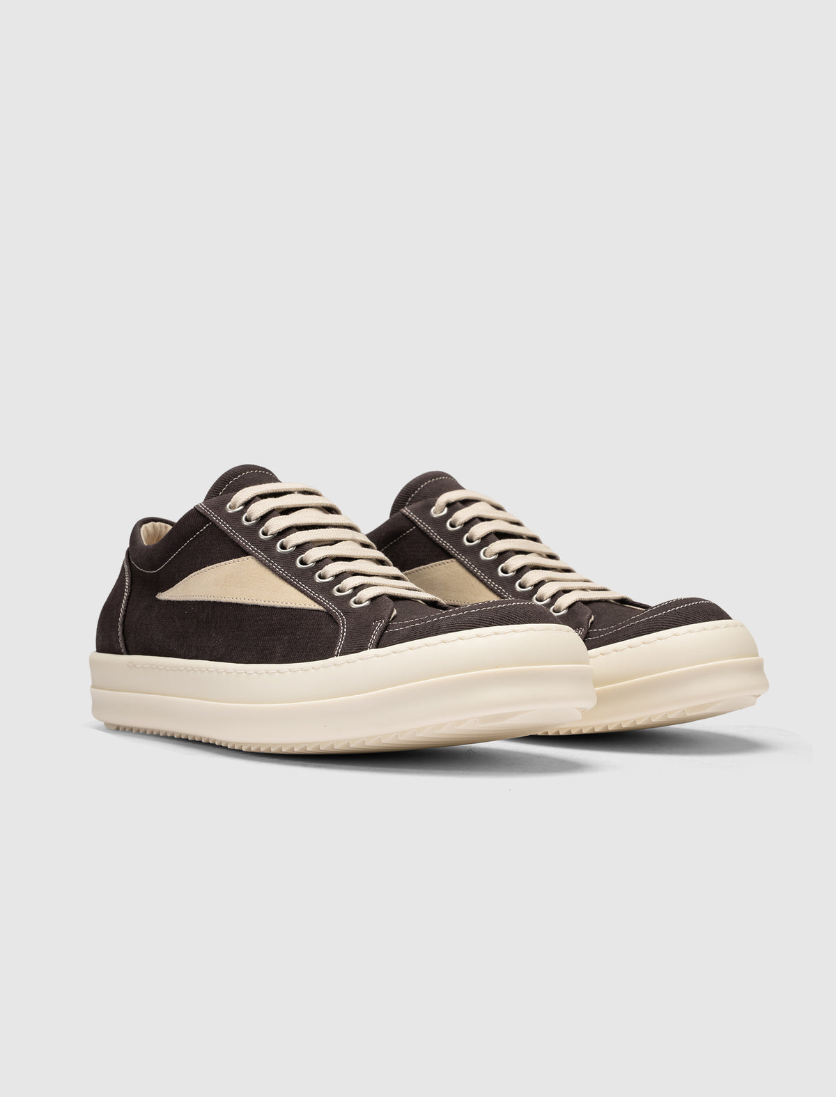 VINTAGE SNEAKS